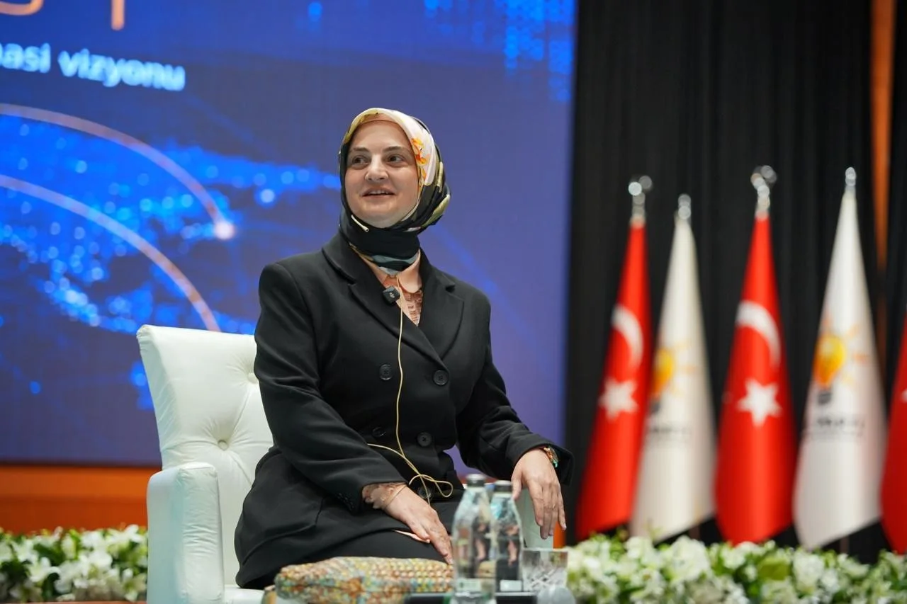 AFRİKA KÜLTÜR EVİ BAŞKANI ZELİHA SAĞLAM