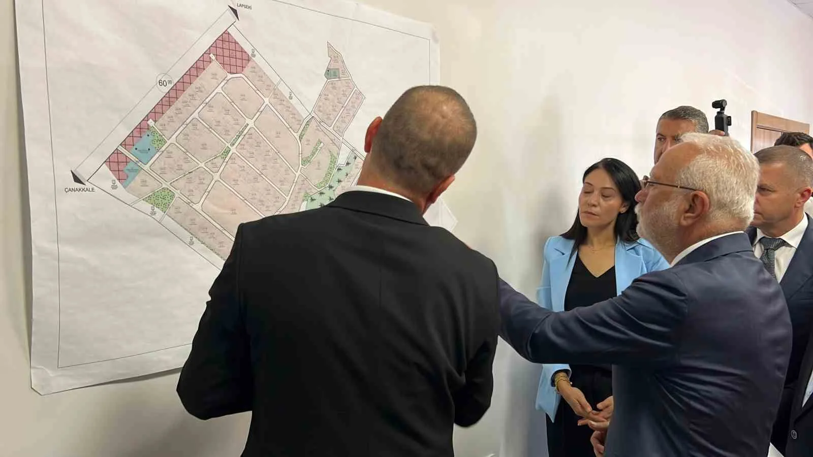 TÜRKİYE YÜZYILI BULUŞMALARI ÇERÇEVESİNDE ÇANAKKALE’YE GELEN AK PARTİ GENEL BAŞKANVEKİLİ MUSTAFA ELİTAŞ, ÇANAKKALE'DE BİR TAKIM ZİYARETLERDE BULUNDU.