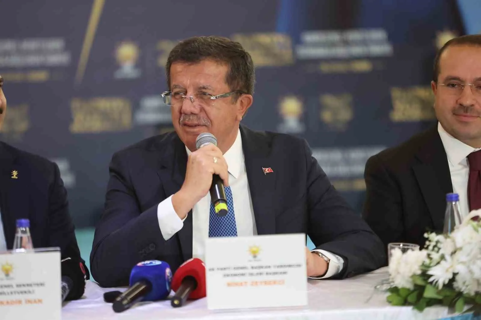 AK PARTİ GENEL BAŞKAN YARDIMCISI NİHAT ZEYBEKCİ