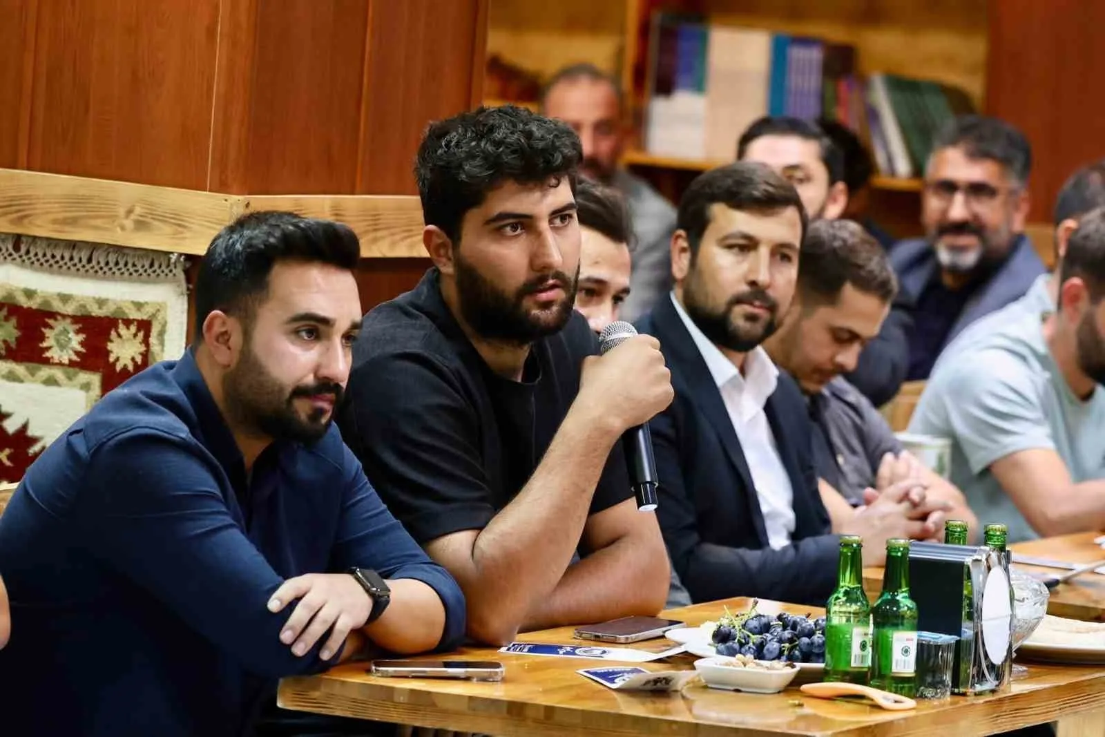 BAKAN YUMAKLI, ERZİNCAN’DA GENÇLERLE BULUŞTU
