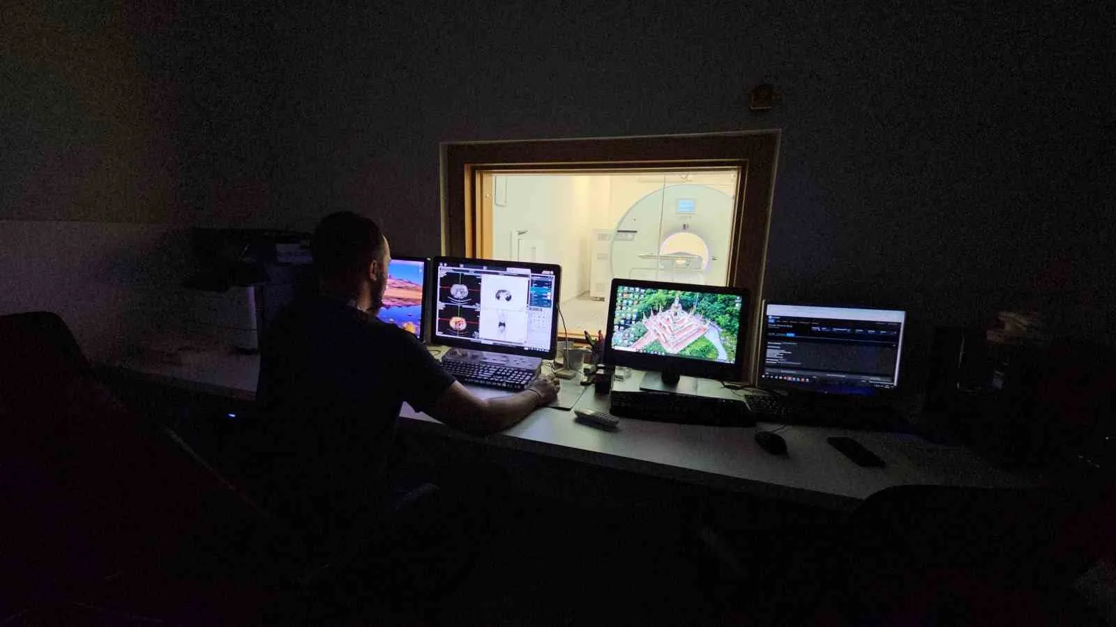ZONGULDAK BÜLENT ECEVİT ÜNİVERSİTESİ HASTANESİ PET/CT UYGULAMALARI, BATI KARADENİZ'DE AVRUPA AKREDİTASYONU ALAN İLK MERKEZLERDEN BİRİ OLDU.