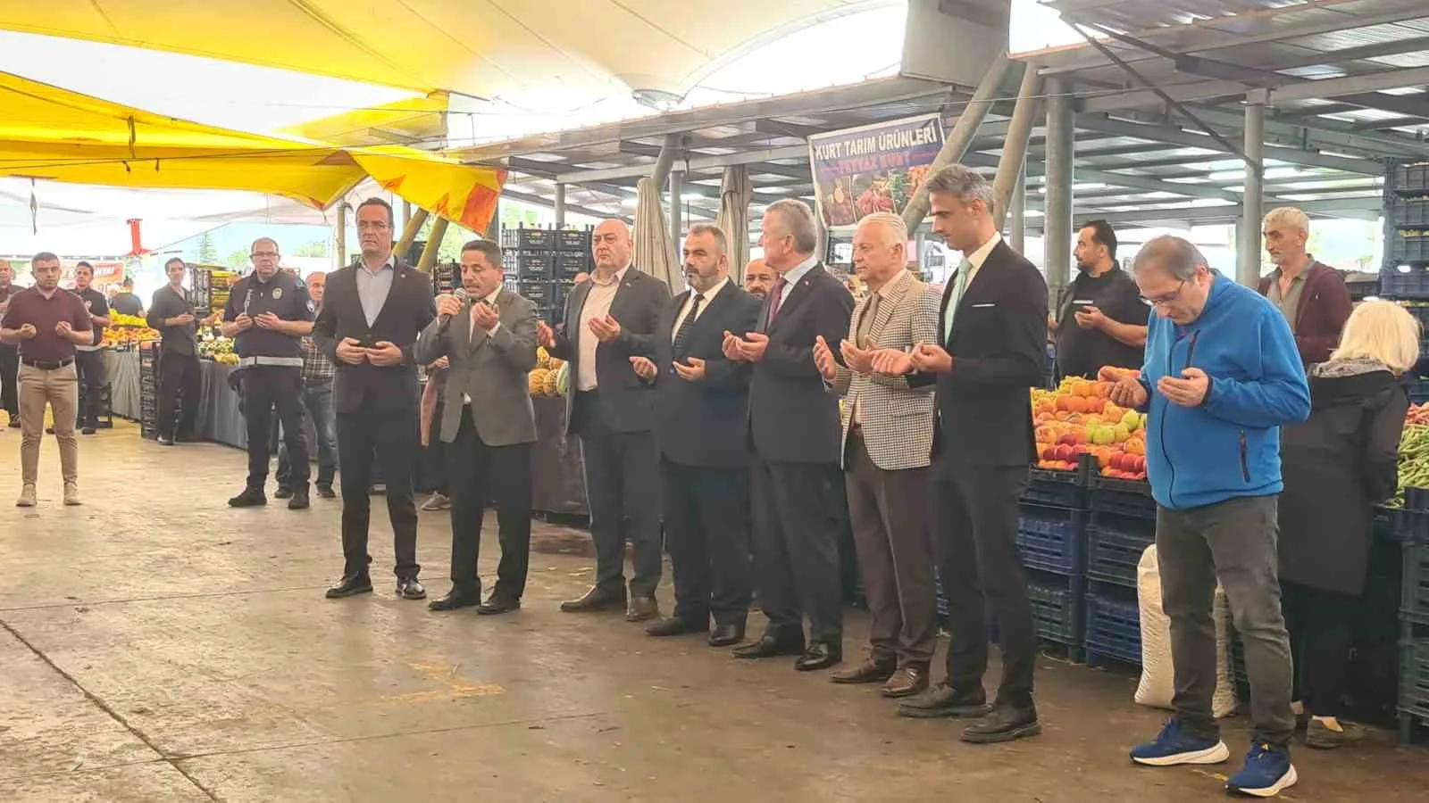 ZONGULDAK’IN ÇAYCUMA İLÇESİNDE AHİLİK HAFTASI KAPSAMINDA ESNAF ZİYARETLERİ GERÇEKLEŞTİRİLDİ.