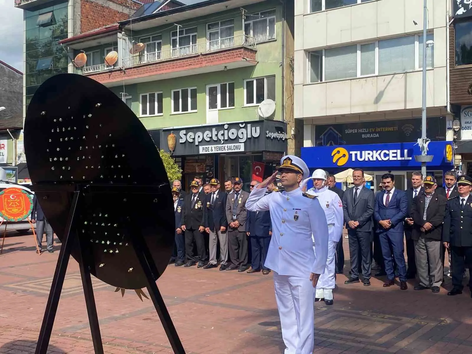 ZONGULDAK’IN ÇAYCUMA İLÇESİNDE 19 EYLÜL GAZİLER GÜNÜ DOLAYISIYLA TÖREN DÜZENLENDİ.