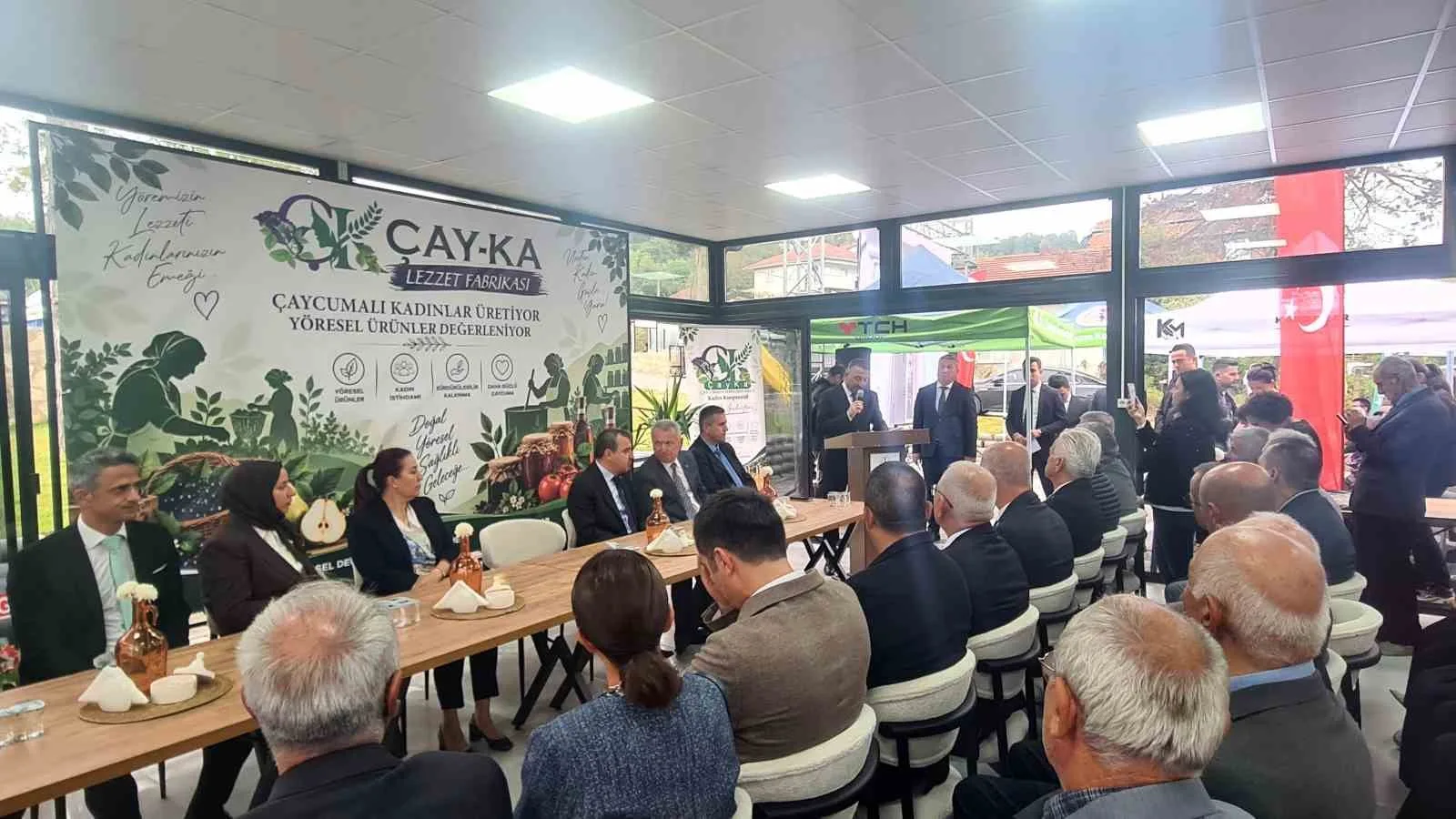 "ÇAY-KA LEZZET FABRİKASI; ÇAYCUMALI KADINLAR ÜRETİYOR, YÖRESEL ÜRÜNLER DEĞERLENİYOR" PROJESİNİN TANITIM VE BİLGİLENDİRME PROGRAMI GERÇEKLEŞTİRİLDİ.