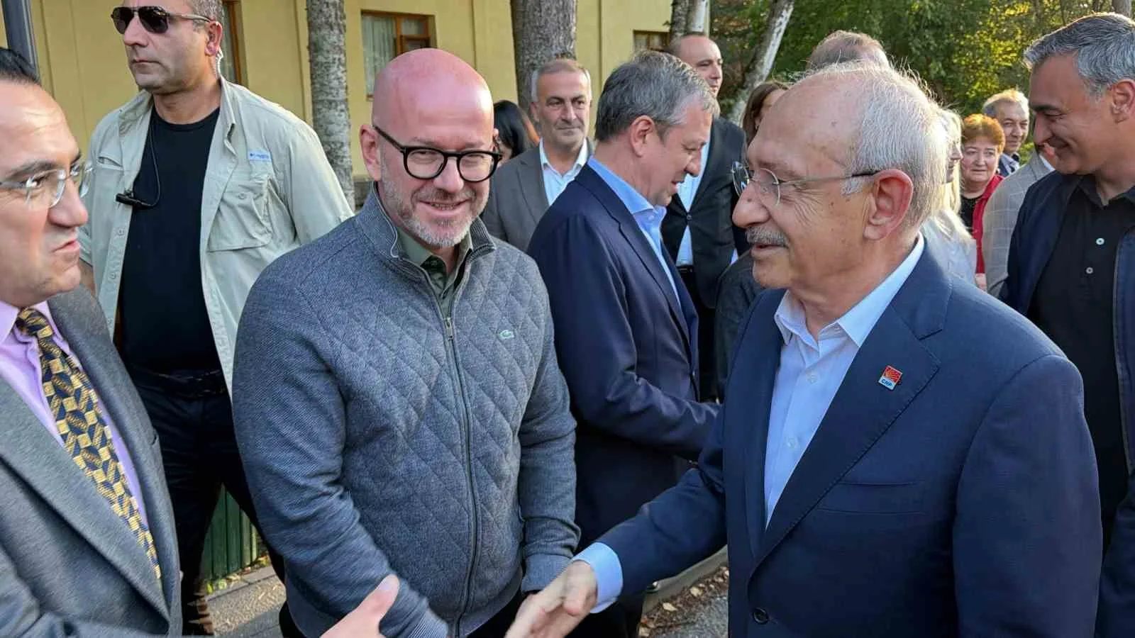 CUMHURİYET HALK PARTİSİ (CHP) GENEL BAŞKANI KEMAL KILIÇDAROĞLU, PARTİSİNİN TÜRKİYE BÜYÜK MİLLET MECLİSİ'NİN (TBMM) YENİ YASAMA YILI ÖNCESİNDE DÜZENLEDİĞİ 3 GÜNLÜK MİLLETVEKİLİ DEĞERLENDİRME KAMPINA KATILMAK ÜZERE BOLU'YA GELDİ.