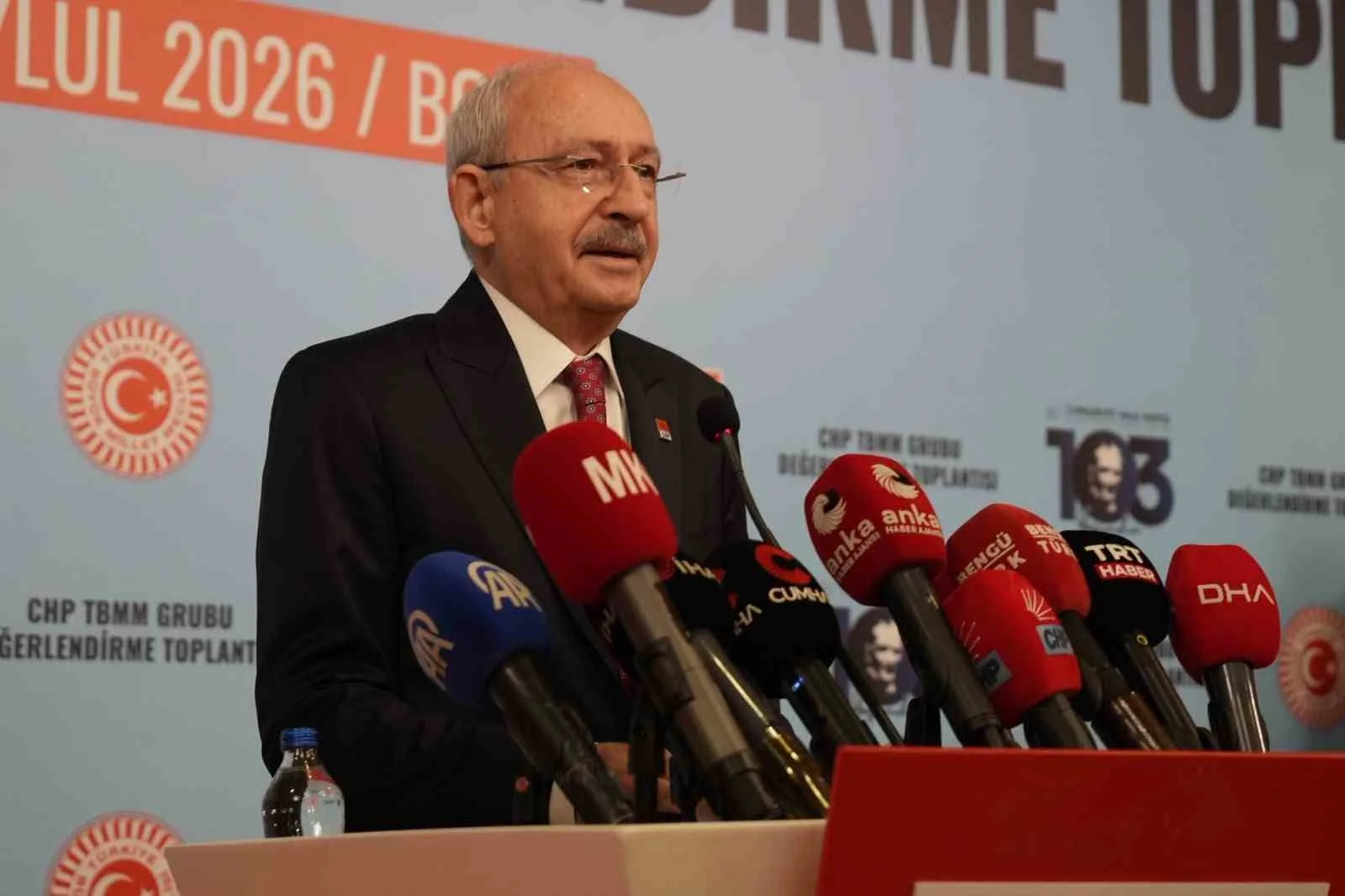 CUMHURİYET HALK PARTİSİ (CHP) GENEL BAŞKANI KEMAL KILIÇDAROĞLU, "TÜRKİYE'NİN SAYGINLIĞINI, TÜRKİYE'NİN BÜYÜKLÜĞÜNÜ, BÖLGEDEKİ ETKİNLİĞİNİ, DÜNYADAKİ ETKİNLİĞİNİ HER YERDE ANLATACAĞIZ" DEDİ.