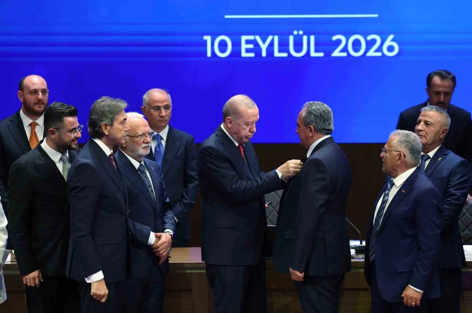 FELAHİYE BELEDİYE BAŞKANI ŞEREF GÜLESER İLE AKKIŞLA BELEDİYE BAŞKANI MUSTAFA DURSUN; AK PARTİ'YE KATILDI.