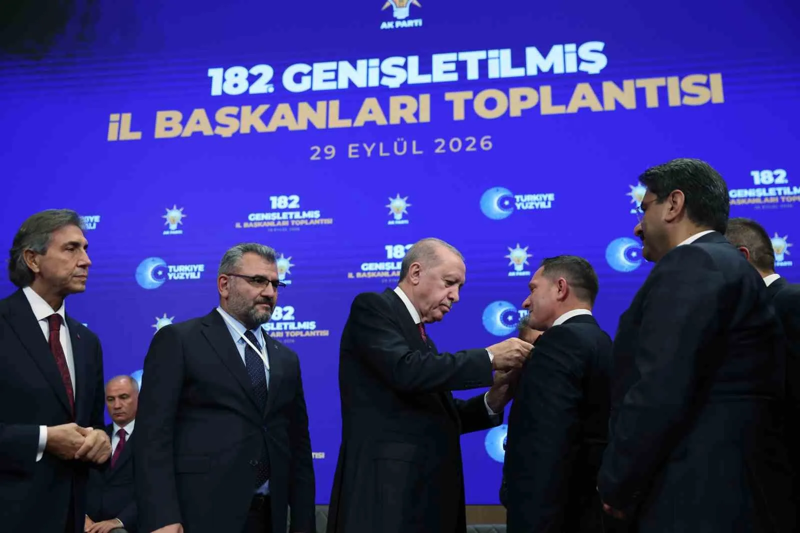 CUMHURBAŞKANI ERDOĞAN, AK PARTİ KONGRE MERKEZİ'NDE GERÇEKLEŞTİRİLEN GENİŞLETİLMİŞ İL BAŞKANLARI TOPLANTISI'NA KATILDI.