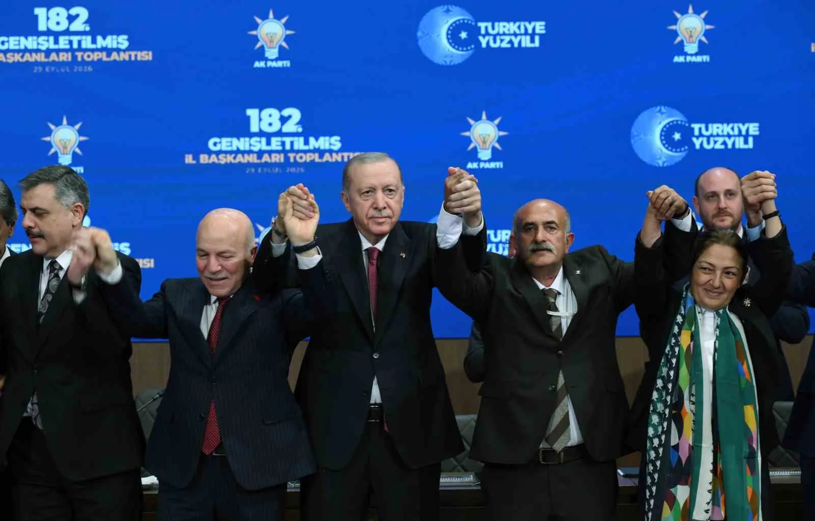 CUMHURBAŞKANI ERDOĞAN, AK PARTİ KONGRE MERKEZİ'NDE GERÇEKLEŞTİRİLEN GENİŞLETİLMİŞ İL BAŞKANLARI TOPLANTISI'NA KATILDI.