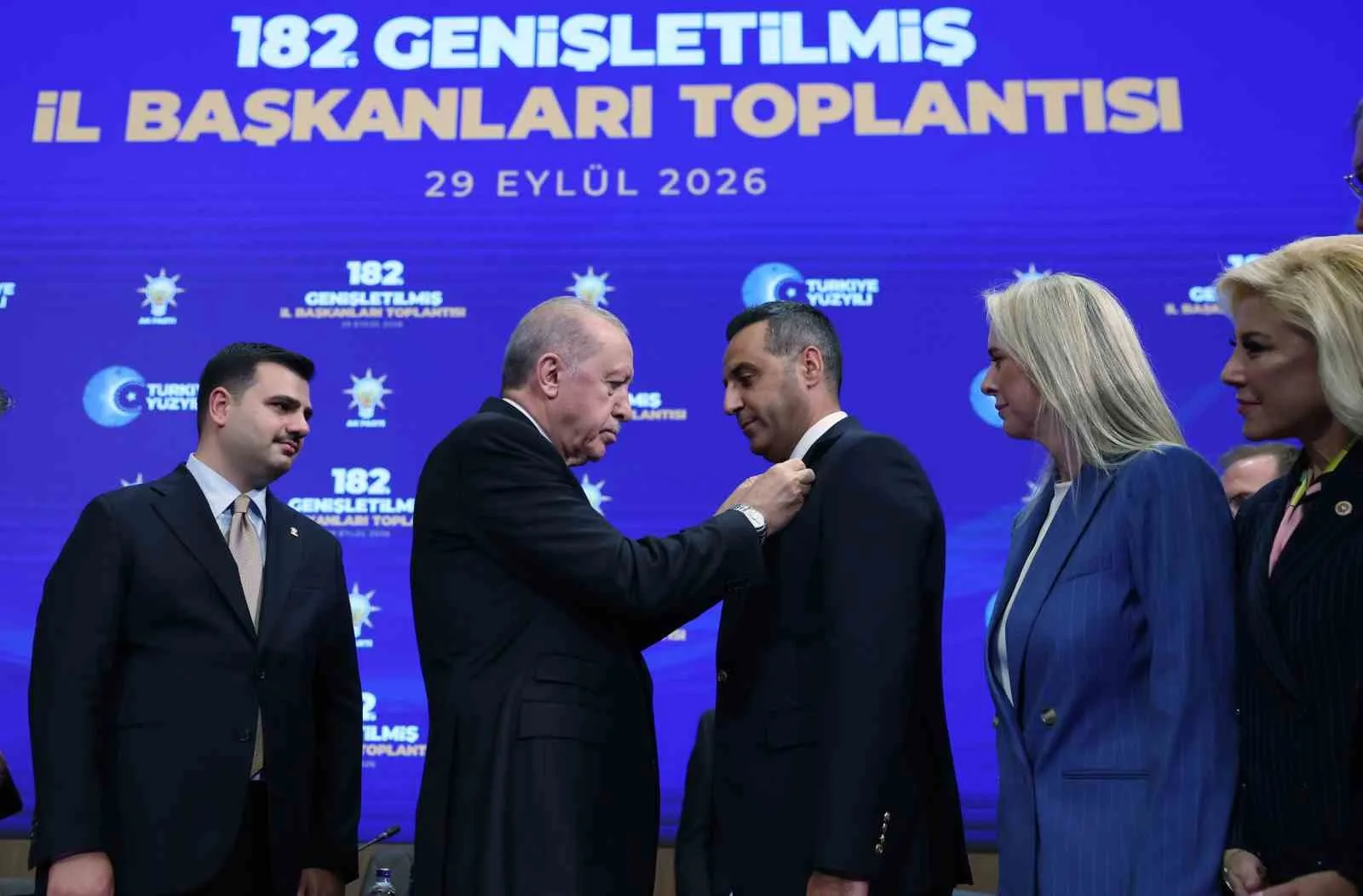 CUMHURBAŞKANI ERDOĞAN, AK PARTİ KONGRE MERKEZİ'NDE GERÇEKLEŞTİRİLEN GENİŞLETİLMİŞ İL BAŞKANLARI TOPLANTISI'NA KATILDI.