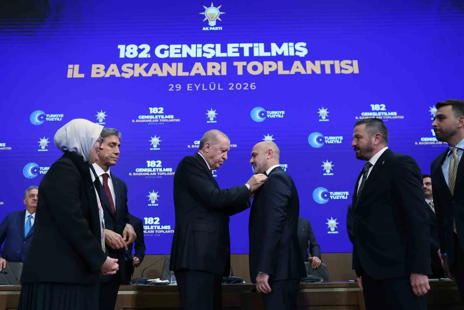 CUMHURBAŞKANI ERDOĞAN, AK PARTİ KONGRE MERKEZİ'NDE GERÇEKLEŞTİRİLEN GENİŞLETİLMİŞ İL BAŞKANLARI TOPLANTISI'NA KATILDI.