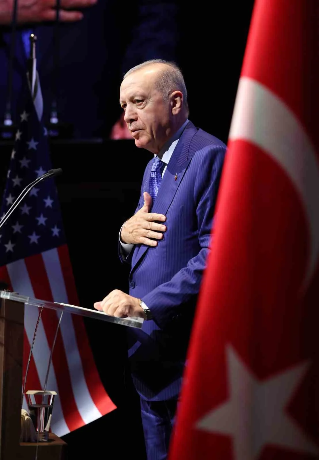 CUMHURBAŞKANI ERDOĞAN: "MÜSLÜMANLARDAN ENTEGRE OLMALARI DEĞİL, ASİMİLE OLMALARI BEKLENİYOR"
