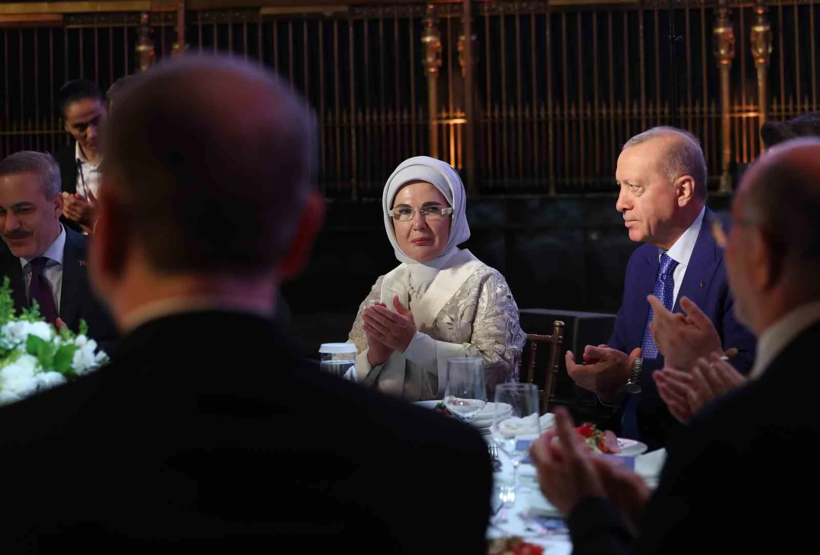 CUMHURBAŞKANI ERDOĞAN: "MÜSLÜMANLARDAN ENTEGRE OLMALARI DEĞİL, ASİMİLE OLMALARI BEKLENİYOR"