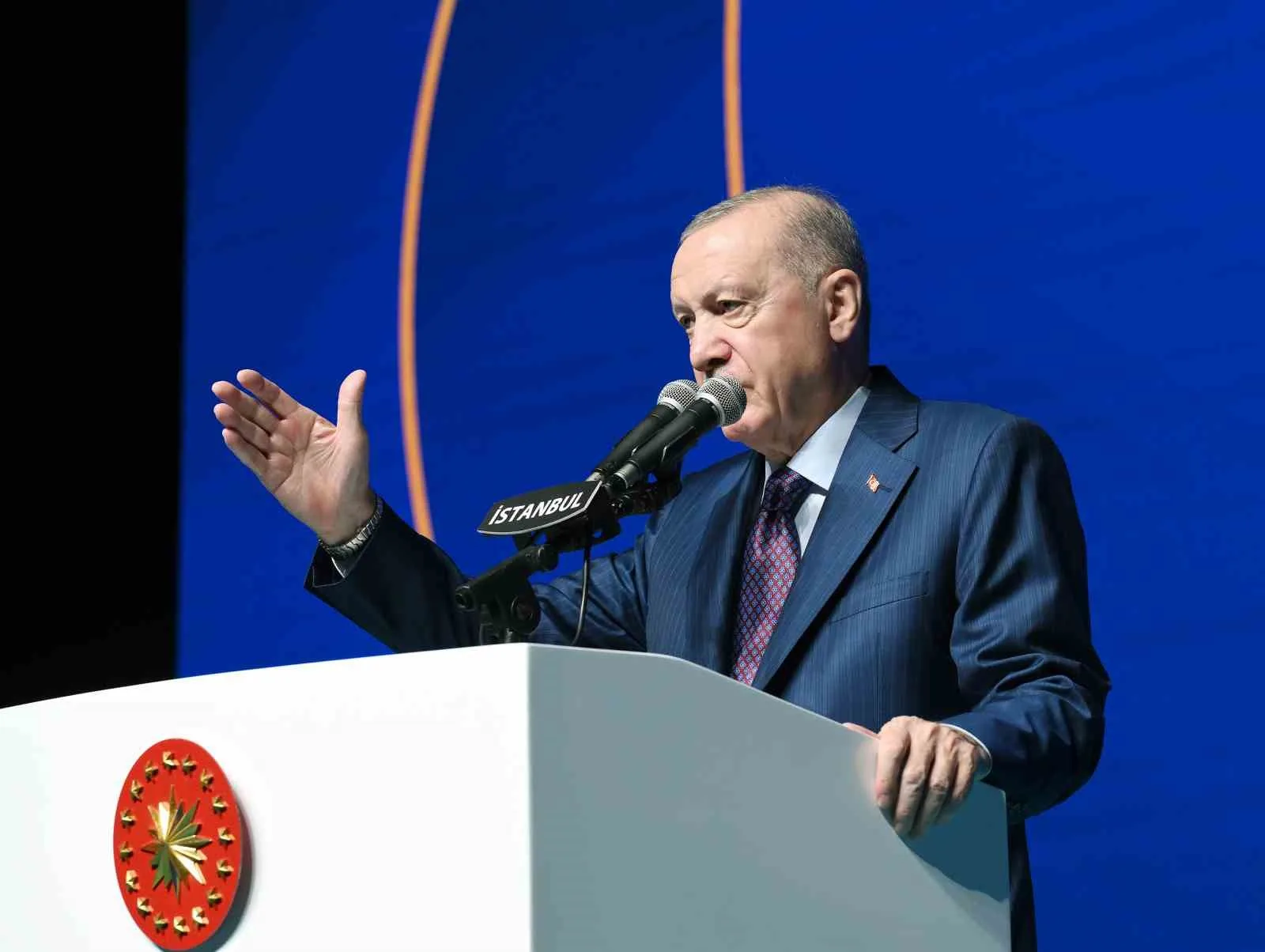 CUMHURBAŞKANI RECEP TAYYİP ERDOĞAN, "50 YILDIR TERÖR ENDÜSTRİSİNDEN BESLENEN MİLLET VE MEMLEKET DÜŞMANLARININ DA HORTUMLARINI TEK TEK KESECEĞİZ"