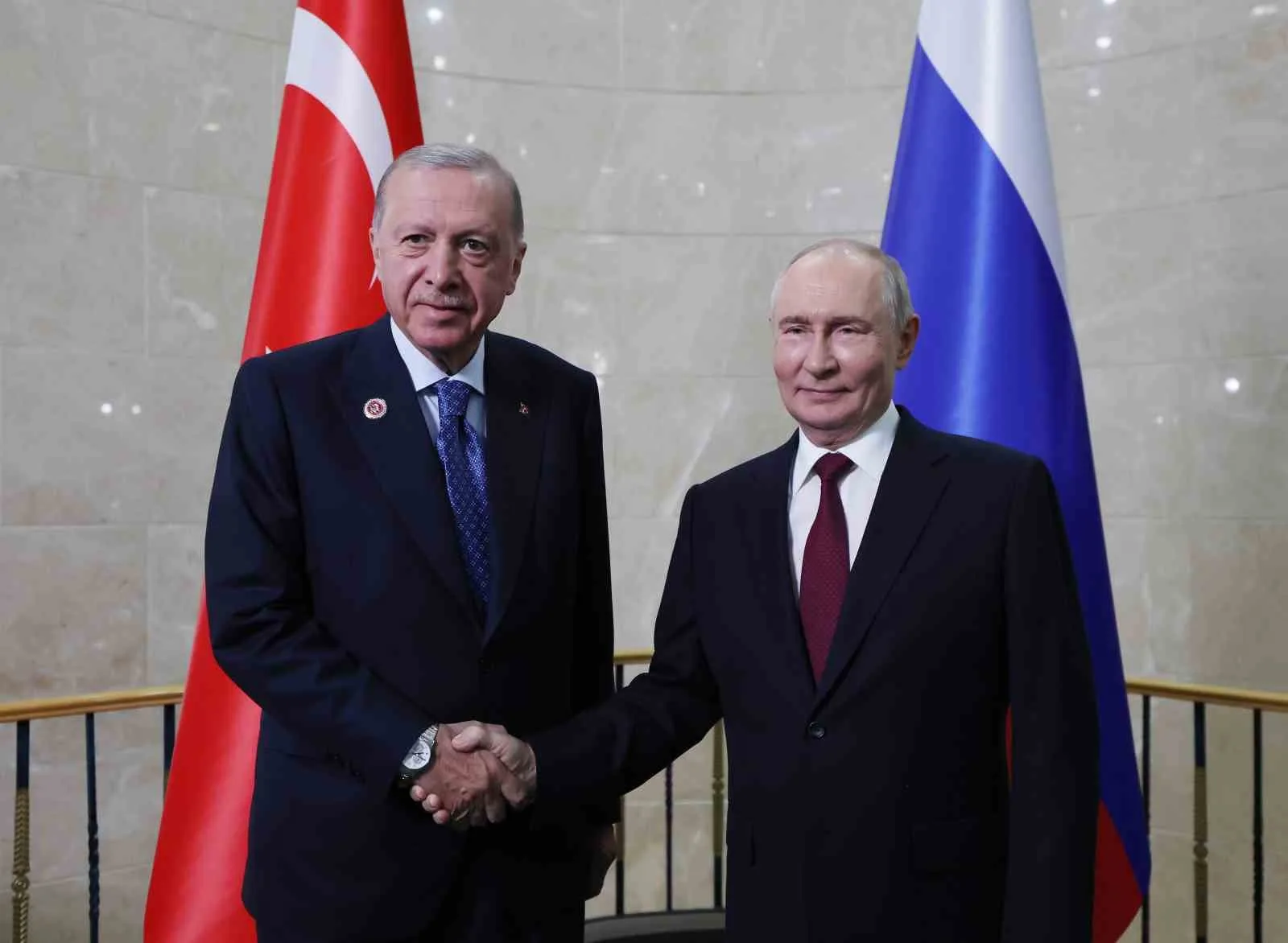 CUMHURBAŞKANI ERDOĞAN İLE RUSYA DEVLET BAŞKANI VLADİMİR PUTİN ARASINDAKİ GÖRÜŞME BAŞLADI.