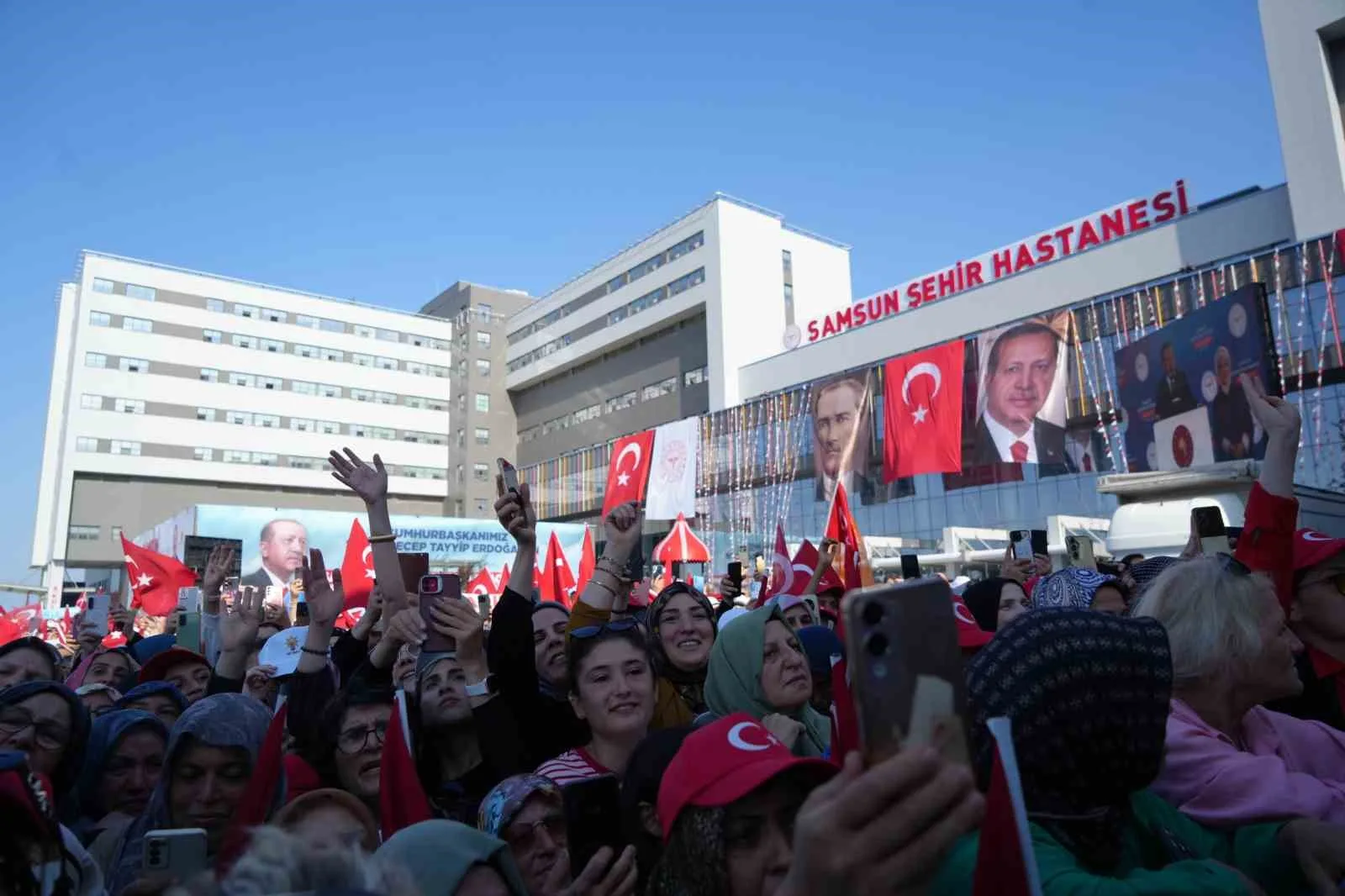 RİZE’DEN SAMSUN’A GELEN CUMHURBAŞKANI RECEP TAYYİP ERDOĞAN, CANİK İLÇESİNDE BULUNAN SAMSUN ŞEHİR HASTANESİ RESMİ AÇILIŞ TÖRENİNE KATILDI.