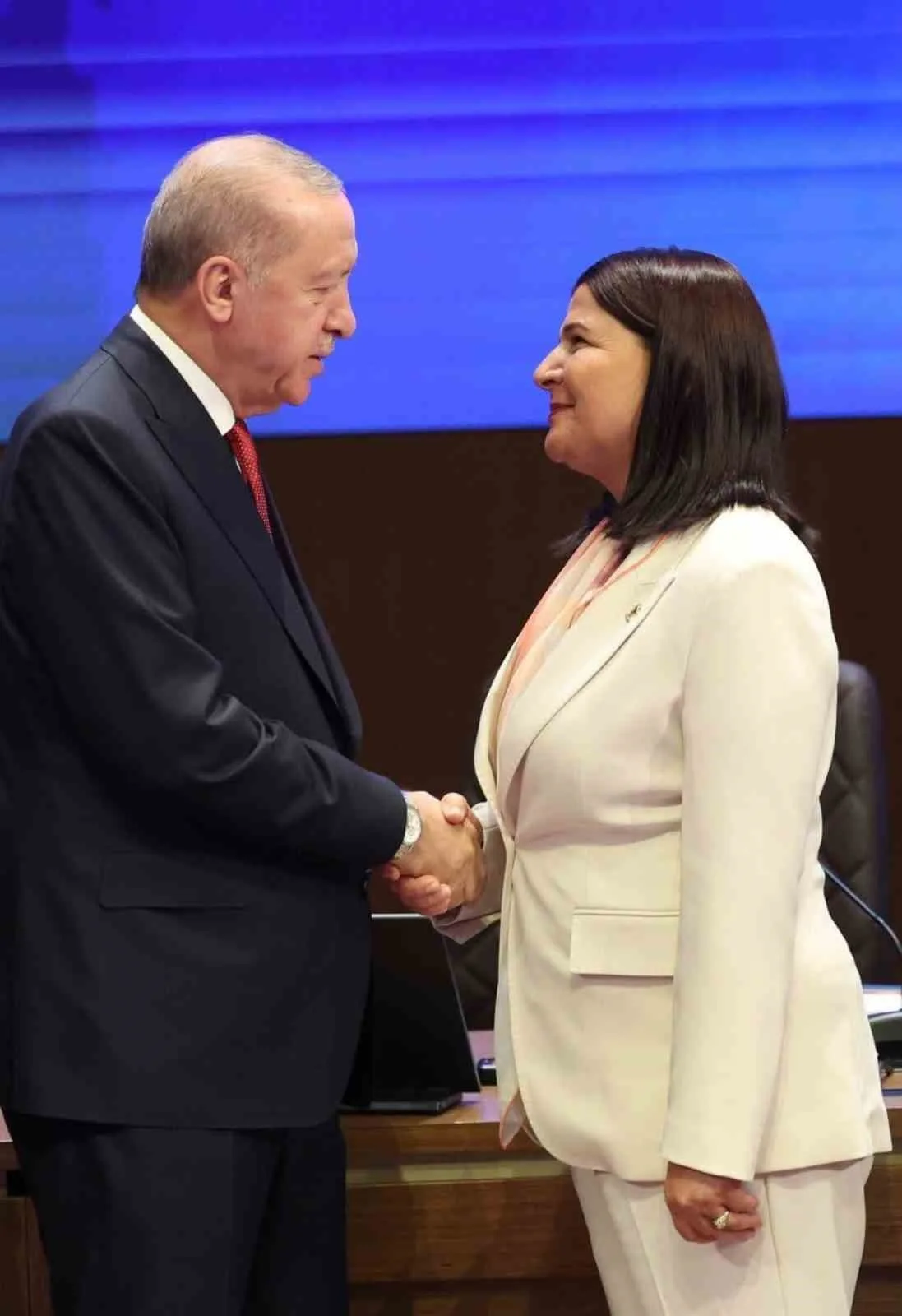 CUMHURBAŞKANI RECEP TAYYİP ERDOĞAN (SOLDA) VE FOÇA BELEDİYE BAŞKANI SANİYE BORA FIÇI (SAĞDA)