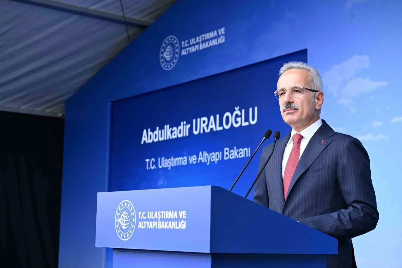 ULAŞTIRMA VE ALTYAPI BAKANI ABDULKADİR URALOĞLU (ARŞİV)