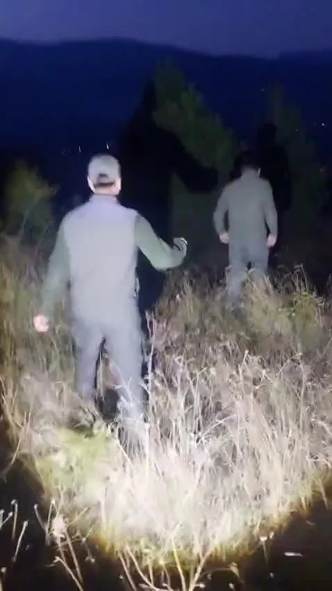 ZONGULDAK'TA DOĞA KORUMA VE MİLLİ PARKLAR EKİPLERİ, YABAN HAYATINI TEHDİT EDEN KAÇAK AVCILIĞIN ÖNÜNE GEÇMEK AMACIYLA GECE SAATLERİNDE DENETİM GERÇEKLEŞTİRDİ.