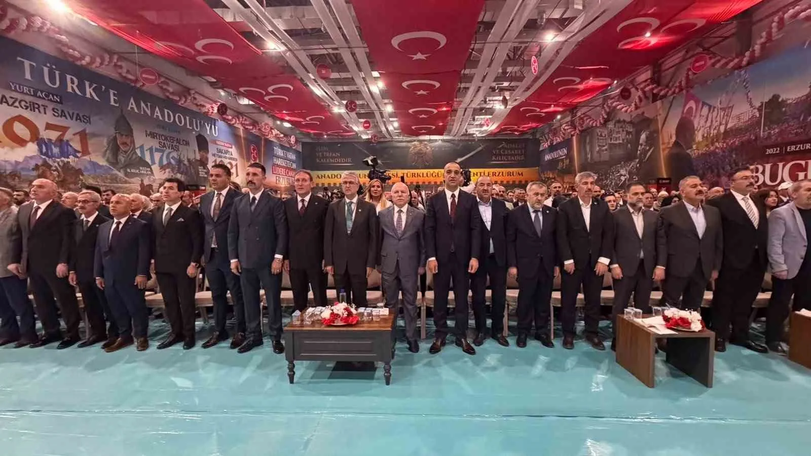 MİLLİYETÇİ HAREKET PARTİSİ (MHP) ERZURUM İL BAŞKANLIĞI’NIN 15. OLAĞAN KONGRESİ, RECEP TAYYİP ERDOĞAN FUAR MERKEZİ’NDE YAKLAŞIK 6 BİN KİŞİNİN KATILIMIYLA GERÇEKLEŞTİRİLDİ. KONGREYE TEK ADAY OLARAK GİREN MEVCUT BAŞKAN ADEM YURDAGÜL, YENİDEN BAŞKANLIĞA SEÇİLEREK GÜVEN TAZELEDİ.