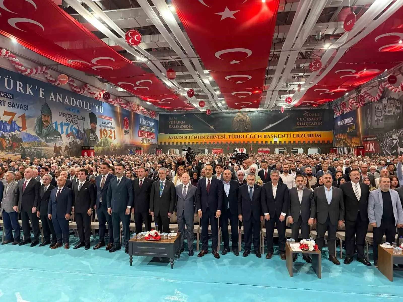 MİLLİYETÇİ HAREKET PARTİSİ (MHP) ERZURUM İL BAŞKANLIĞI’NIN 15. OLAĞAN KONGRESİ, RECEP TAYYİP ERDOĞAN FUAR MERKEZİ’NDE YAKLAŞIK 6 BİN KİŞİNİN KATILIMIYLA GERÇEKLEŞTİRİLDİ. KONGREYE TEK ADAY OLARAK GİREN MEVCUT BAŞKAN ADEM YURDAGÜL, YENİDEN BAŞKANLIĞA SEÇİLEREK GÜVEN TAZELEDİ.