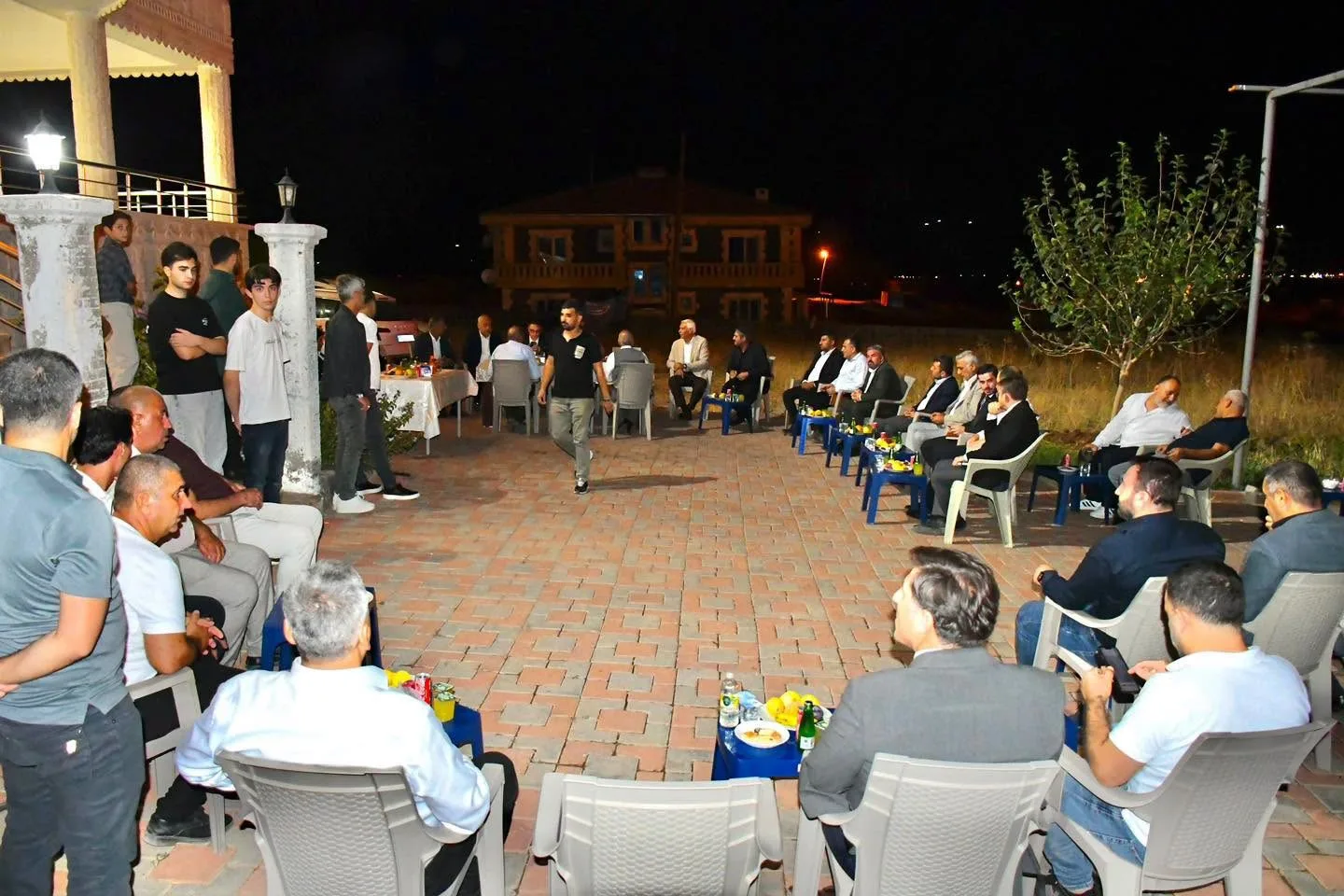 AK PARTİ ŞIRNAK MİLLETVEKİLİ ARSLAN TATAR, CİZRE’YE BAĞLI KUŞTEPE VE DÜZOVA KÖYLERİNİ ZİYARET EDEREK VATANDAŞLARLA BİR ARAYA GELDİ.