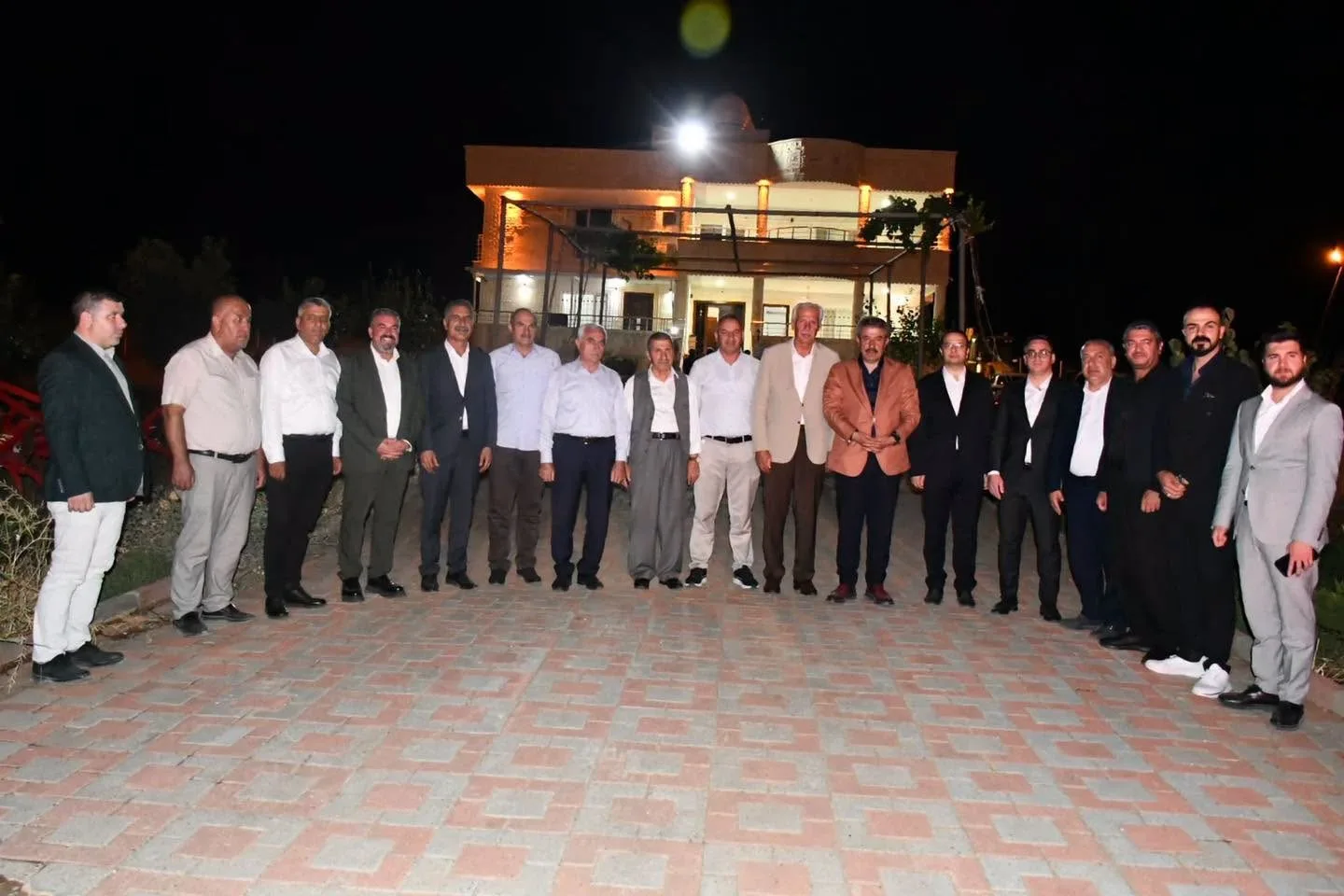 AK PARTİ ŞIRNAK MİLLETVEKİLİ ARSLAN TATAR, CİZRE’YE BAĞLI KUŞTEPE VE DÜZOVA KÖYLERİNİ ZİYARET EDEREK VATANDAŞLARLA BİR ARAYA GELDİ.
