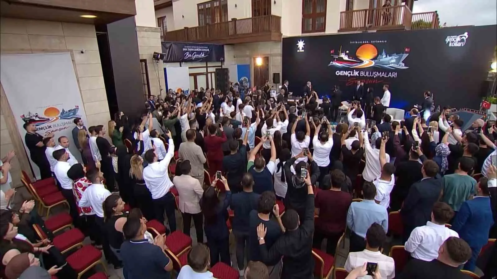 CUMHURBAŞKANI RECEP TAYYİP ERDOĞAN, SAMSUN'DA KATILIĞI GENÇLİK BULUŞMALARI'NDA ÖNEMLİ VE SAMİMİ AÇIKLAMALARDA BULUNDU.