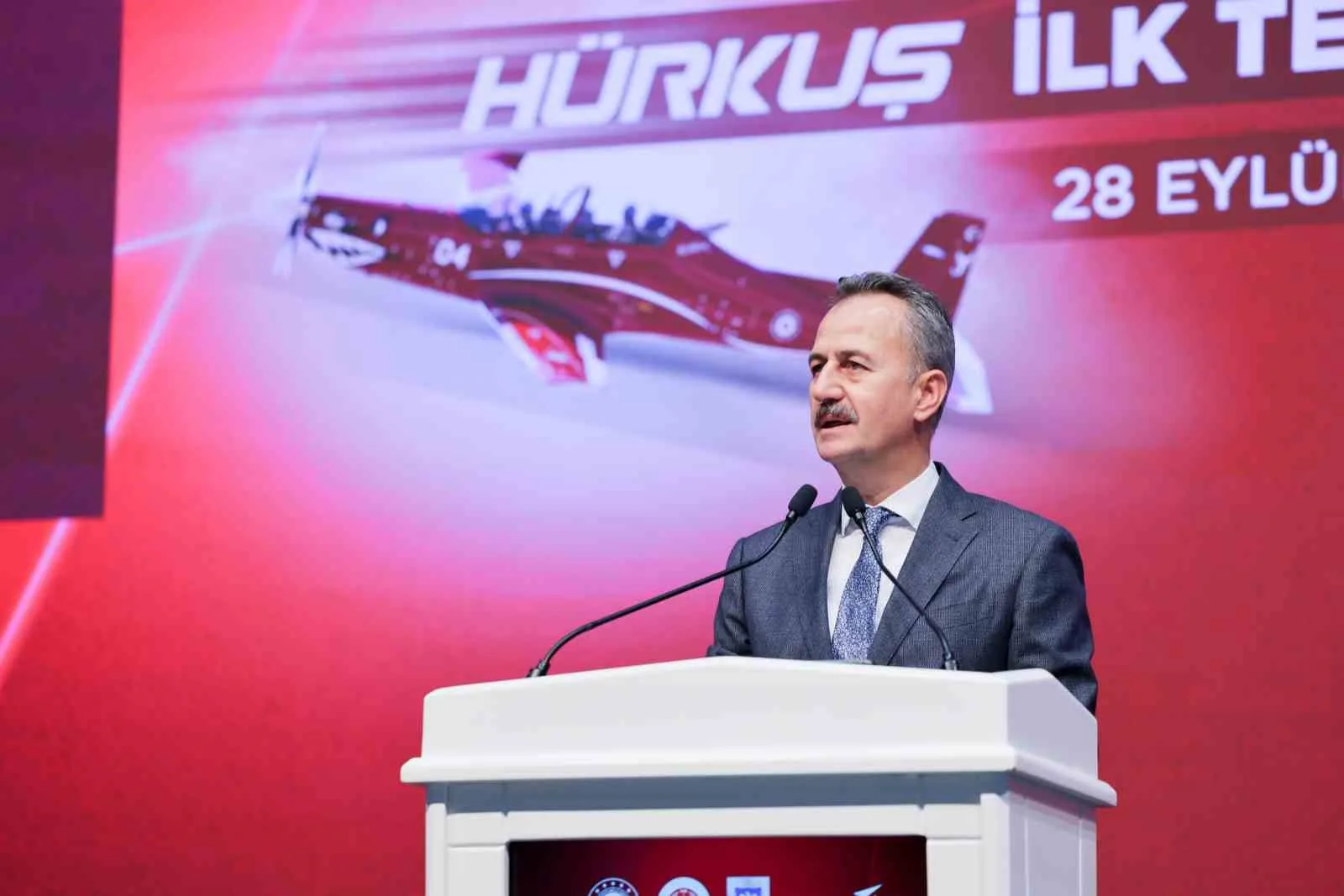 CUMHURBAŞKANLIĞI SAVUNMA SANAYİİ BAŞKANI HALUK GÖRGÜN, HÜRKUŞ-II'NİN TESLİMAT TÖRENİ'NE İLİŞKİN, "2028 YILI SONUNA KADAR DA 55 UÇAĞIN TAMAMININ HAVA KUVVETLERİMİZİN ENVANTERİNE KAZANDIRMAYI PLANLIYORUZ" DEDİ.