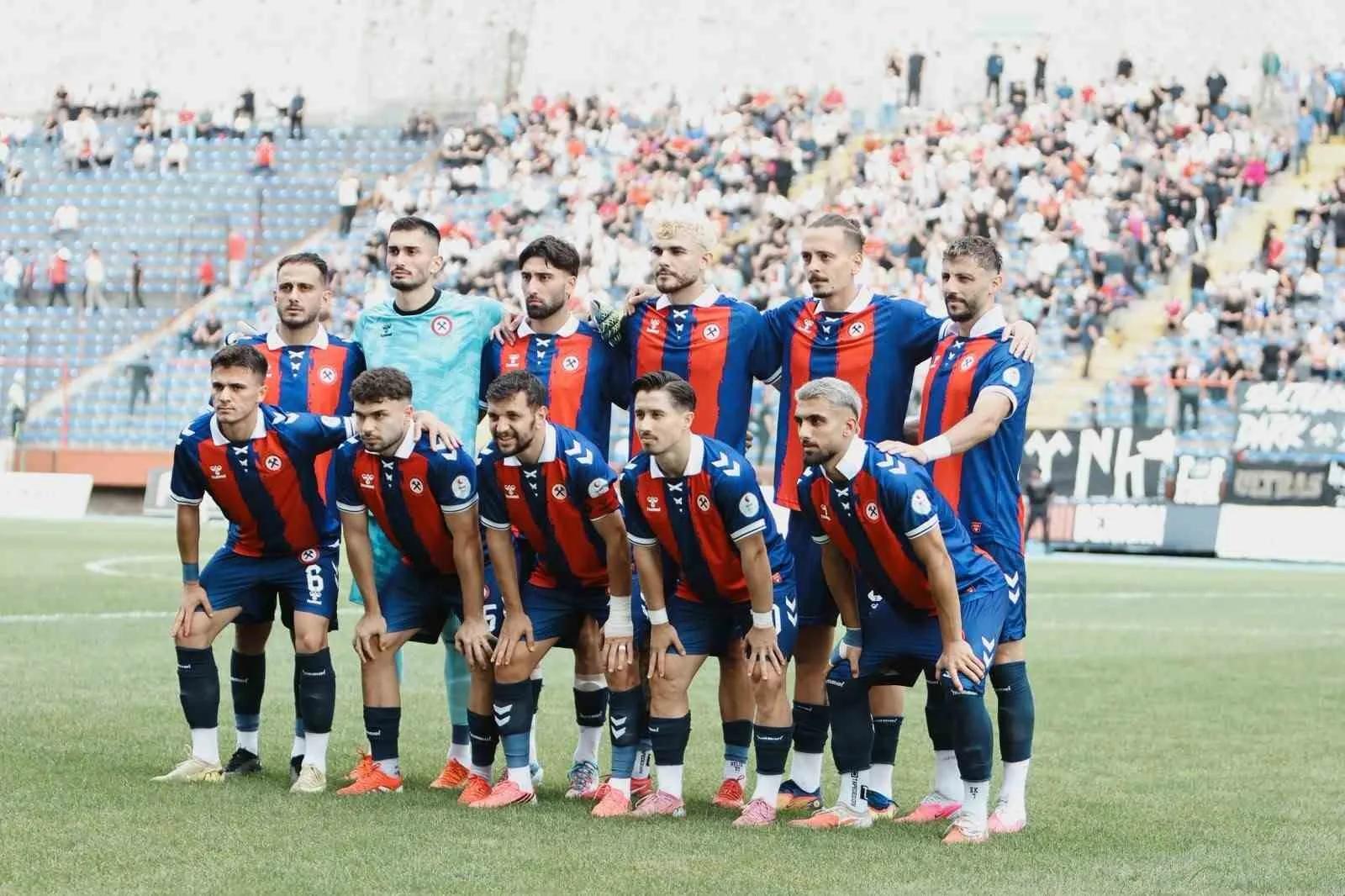 TFF 3. LİG 2. GRUP’TAKİ İKİNCİ HAFTA MÜCADELESİNDE ZONGULDAKSPOR, KONUK ETTİĞİ KARABÜK İDMANYURDU SPOR’A 2-1 MAĞLUP OLDU.