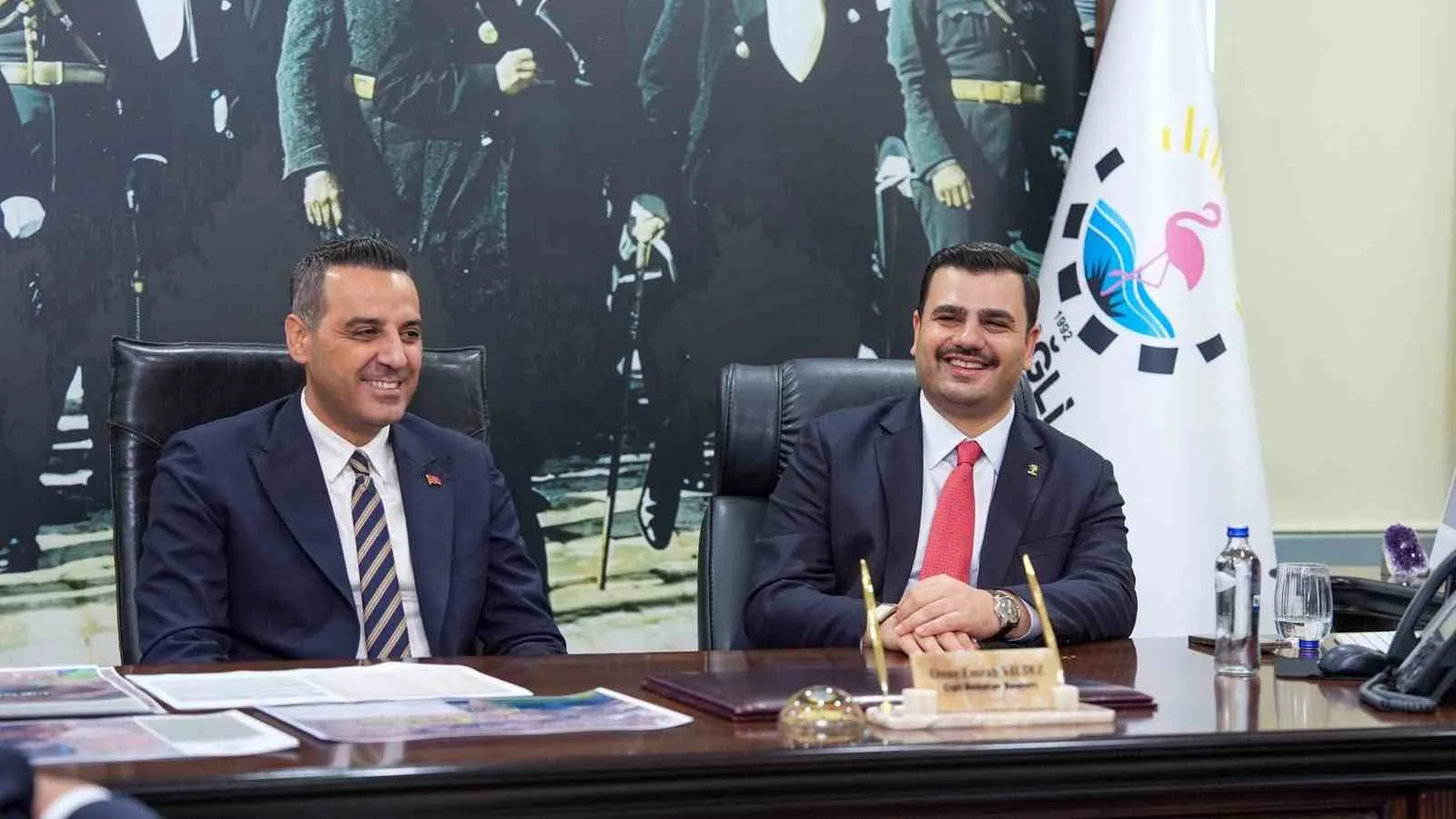 ÇİĞLİ BELEDİYE BAKANI ONUR EMRAH YILDIZ VE AK PARTİ GENEL SEKRETERİ VE İZMİR MİLLETVEKİLİ EYYÜP KADİR İNAN
