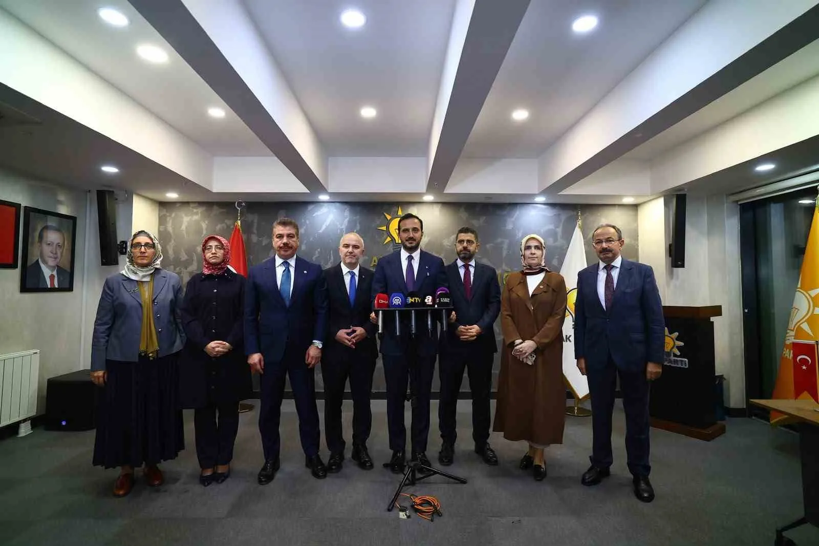 AK PARTİ İSTANBUL İL BAŞKANI ABDULLAH ÖZDEMİR, AK PARTİ EYÜPSULTAN İLÇE BAŞKANLIĞI’NDA KONUŞMA YAPTI.