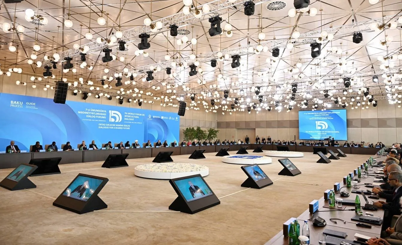 AZERBAYCAN’IN BAŞKENTİ BAKÜ 7. DÜNYA KÜLTÜRLERARASI DİYALOG FORUMU’NA EV SAHİPLİĞİ YAPIYOR.