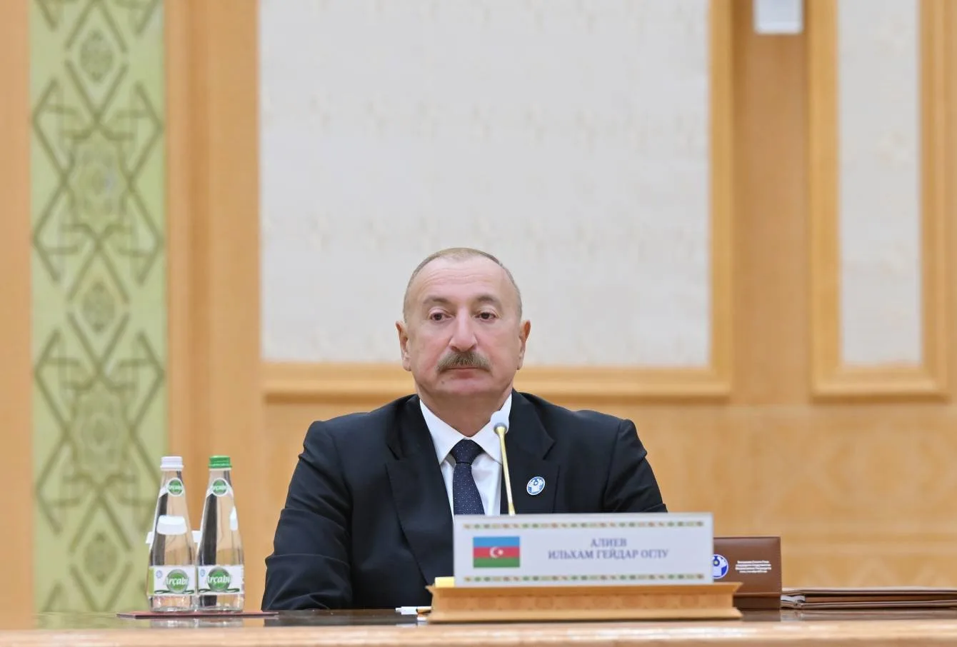 AZERBAYCAN CUMHURBAŞKANI ALİYEV: "ORTA VADEDE HEDEFİMİZ, AZERBAYCAN’DAN GEÇEN YÜK TAŞIMACILIĞINI HER BİR YÖNDE 15 MİLYON TONA ÇIKARMAKTIR"