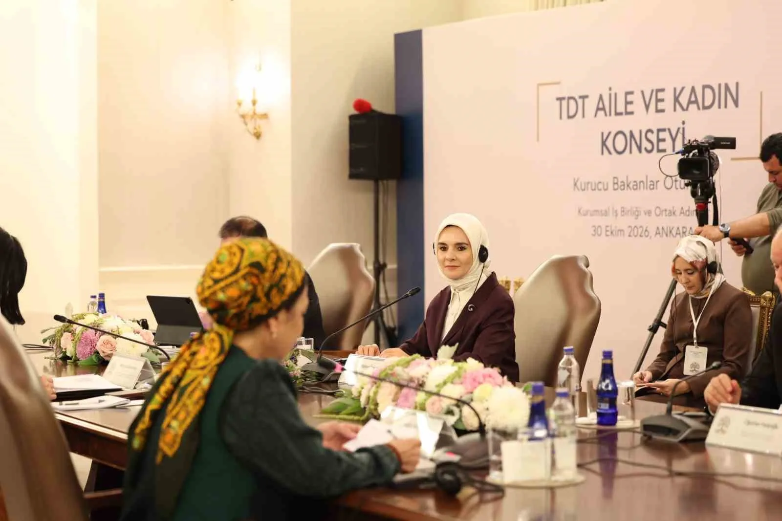 AİLE VE SOSYAL HİZMETLER BAKANI MAHİNUR ÖZDEMİR GÖKTAŞ, "EMİNE ERDOĞAN HANIMEFENDİ’NİN HİMAYELERİNDE KURULACAK OLAN AİLE VE KADIN KONSEYİ TÜRK DEVLETLERİ TEŞKİLATININ GELECEK VİZYONUNA GÜÇLÜ BİR KATKI SUNACAKTIR. ORTAK HEDEFLERE ULAŞMA NOKTASINDA KONSEYİN İNŞASINA BÜYÜK ÖNEM VERİYORUZ" DEDİ.