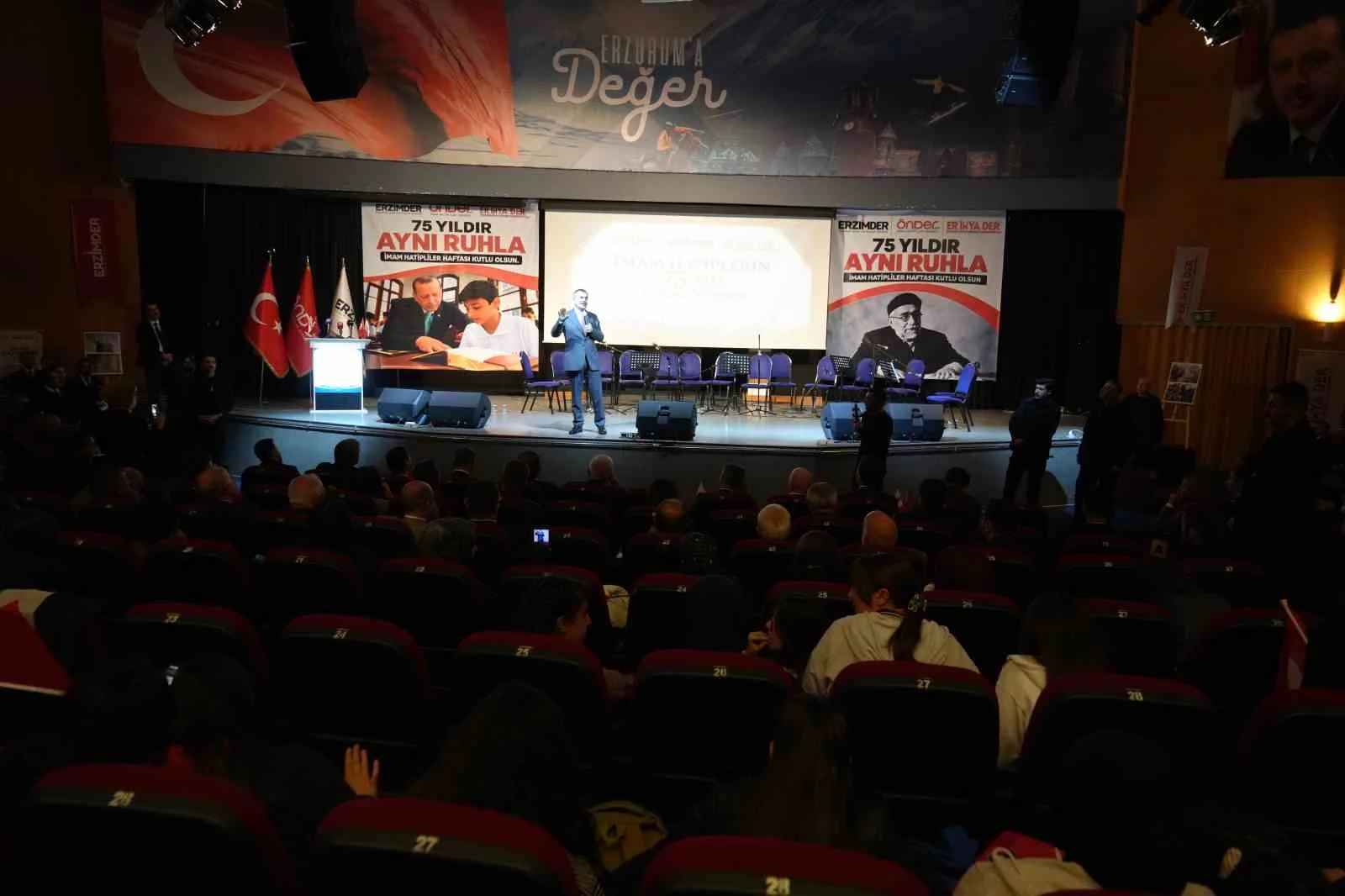 İMAM HATİPLER KURULUŞU’NUN 75. YILI VE İMAM HATİPLER HAFTASI PROGRAMI, MİLLİ EĞİTİM BAKANI YUSUF TEKİN’İN KATILIMIYLA ERZURUM’DA DÜZENLENDİ.