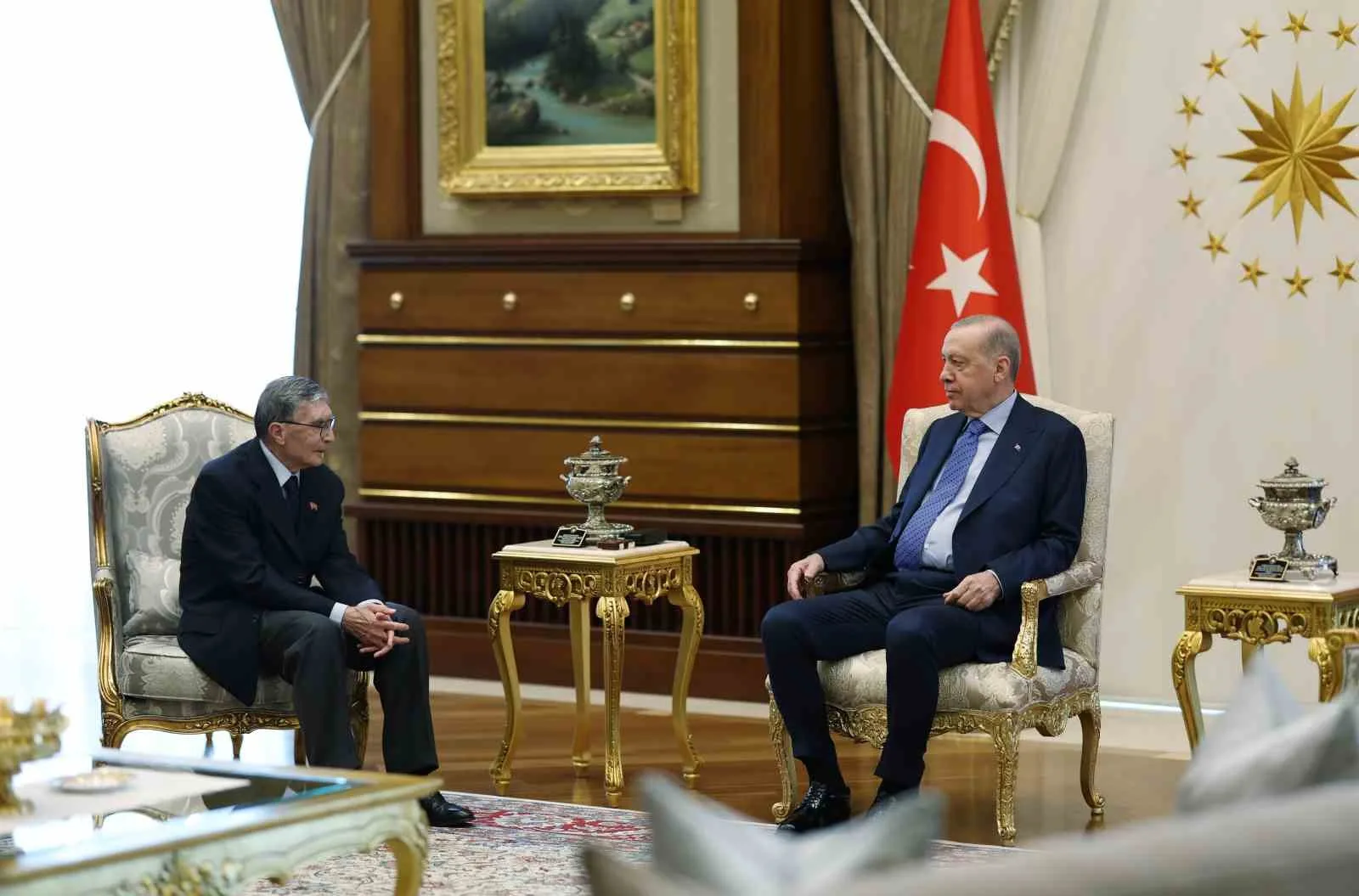 CUMHURBAŞKANI RECEP TAYYİP ERDOĞAN, NOBEL ÖDÜLLÜ BİLİM İNSANI AZİZ SANCAR VE EŞİ GWEN BOLES SANCAR'I KABUL ETTİ.