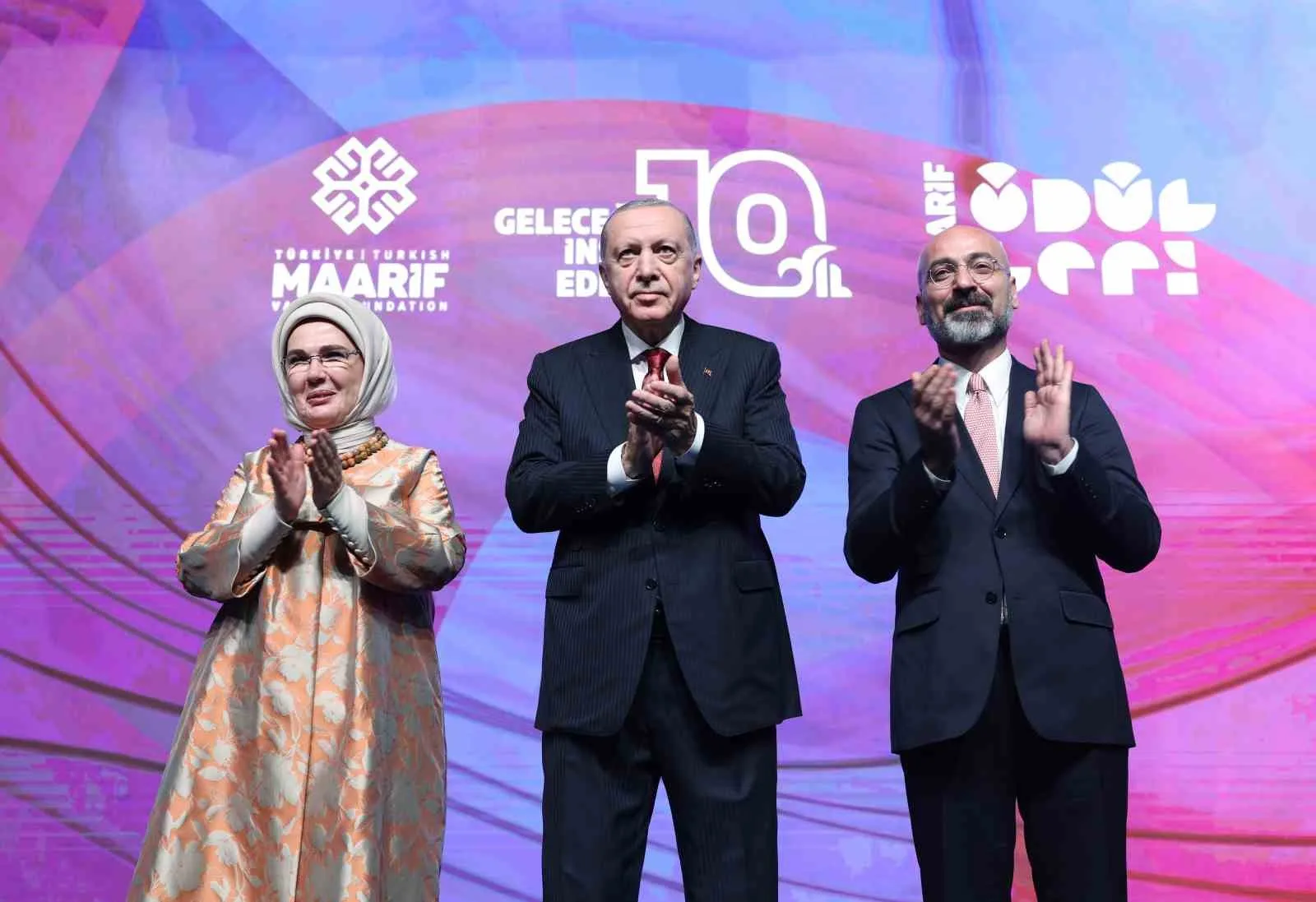 CUMHURBAŞKANI RECEP TAYYİP ERDOĞAN, BEŞTEPE MİLLET KÜTÜPHANESİNDE DÜZENLENEN TÜRKİYE MAARİF VAKFI 10. YIL PROGRAMI'NA KATILDI.
