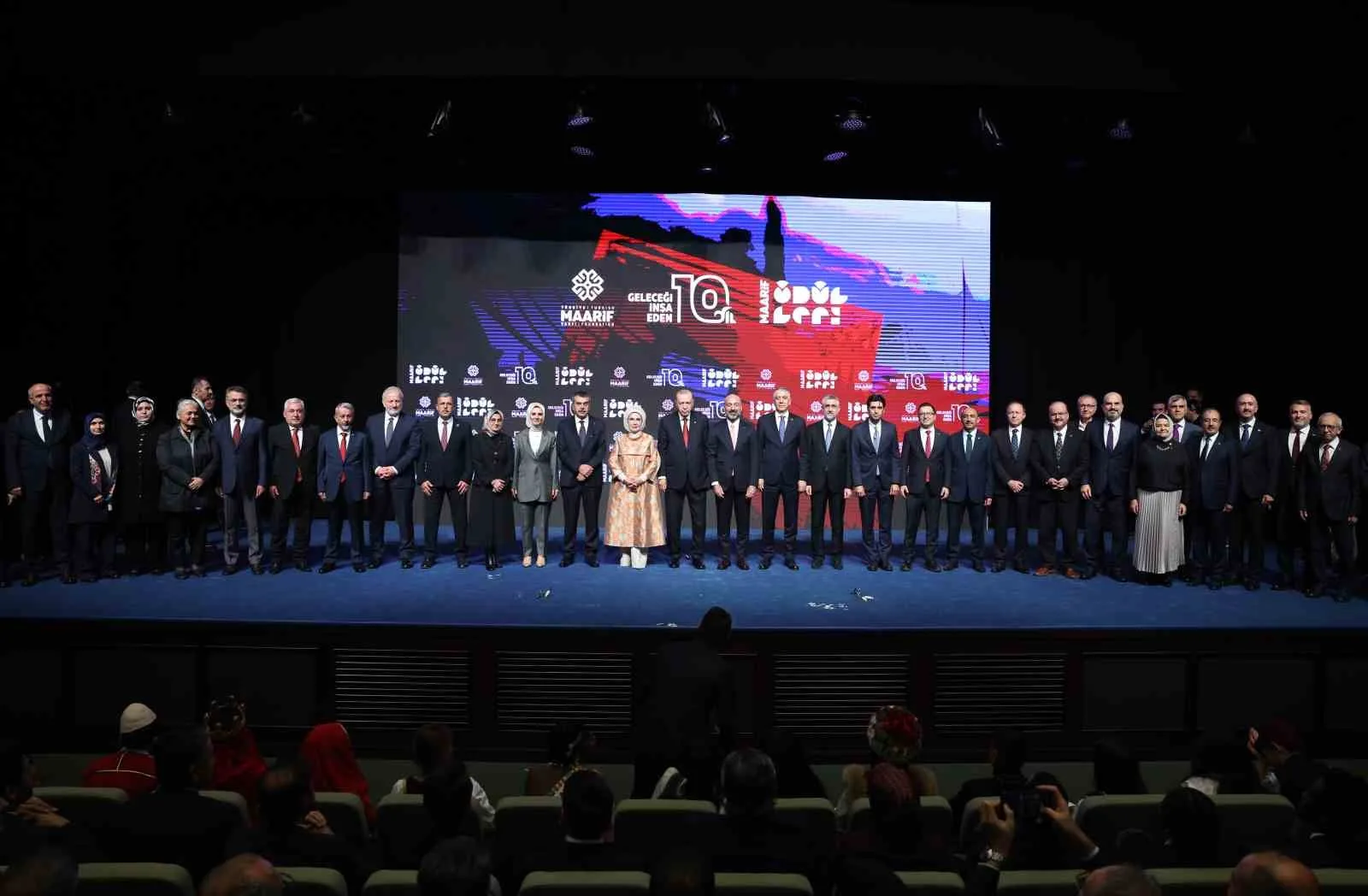 CUMHURBAŞKANI RECEP TAYYİP ERDOĞAN, BEŞTEPE MİLLET KÜTÜPHANESİNDE DÜZENLENEN TÜRKİYE MAARİF VAKFI 10. YIL PROGRAMI'NA KATILDI.