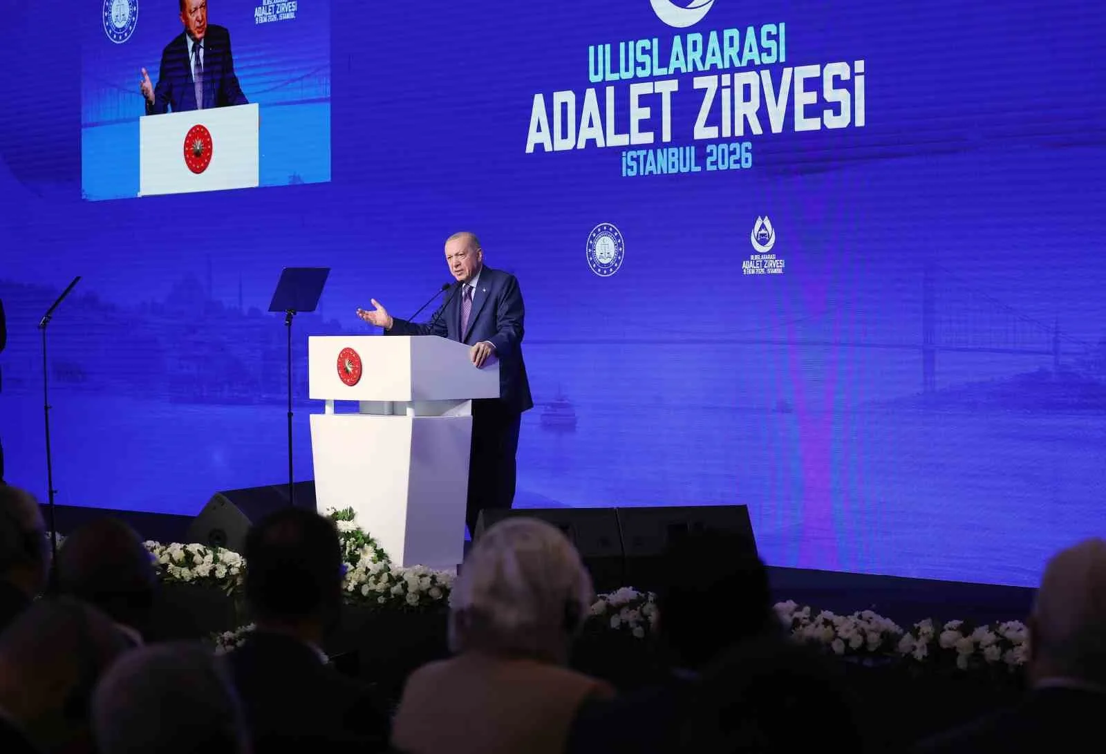 CUMHURBAŞKANI RECEP ERDOĞAN: "GAZZE'DE İŞLENEN SOYKIRIMIN FAİLLERİ HUKUK ÖNÜNDE HESAP VERMEDİKÇE ULUSLARARASI SİSTEMİN ADALETLİ OLDUĞUNU KİMSE İDDİA EDEMEZ"