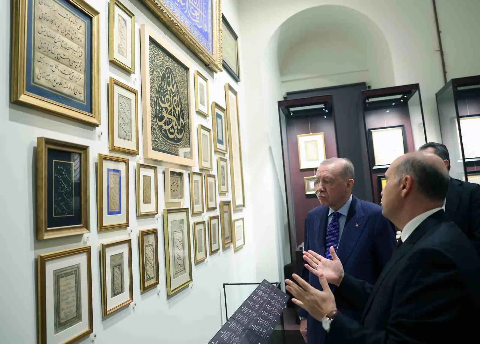 CUMHURBAŞKANI ERDOĞAN TOPKAPI SARAYI DARPHANE-İ AMİRE MÜZESİNİ GEZDİ.
