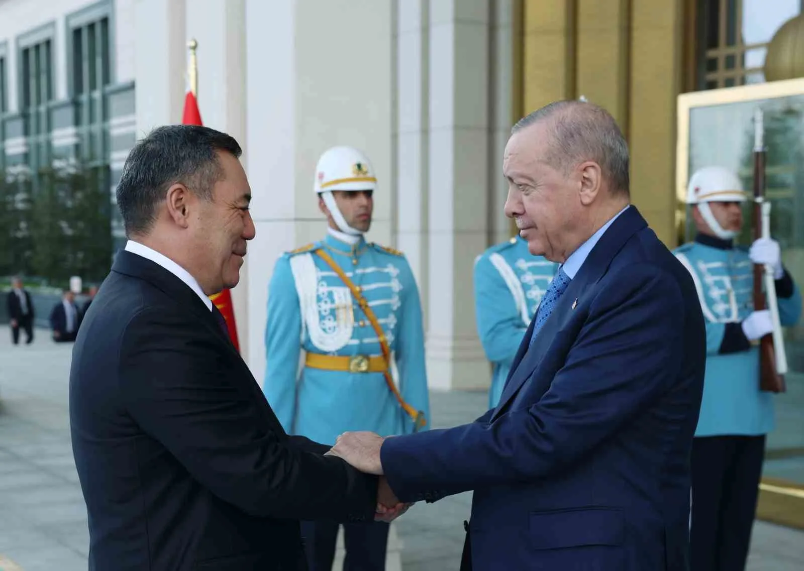 CUMHURBAŞKANI RECEP TAYYİP ERDOĞAN, TÜRK DEVLETLERİ TEŞKİLATI (TDT) DEVLET BAŞKANLARI 13. ZİRVESİ KAPSAMINDA ANKARA'DA BULUNAN KIRGIZİSTAN CUMHURBAŞKANI SADIR CAPAROV İLE BİR ARAYA GELDİ.