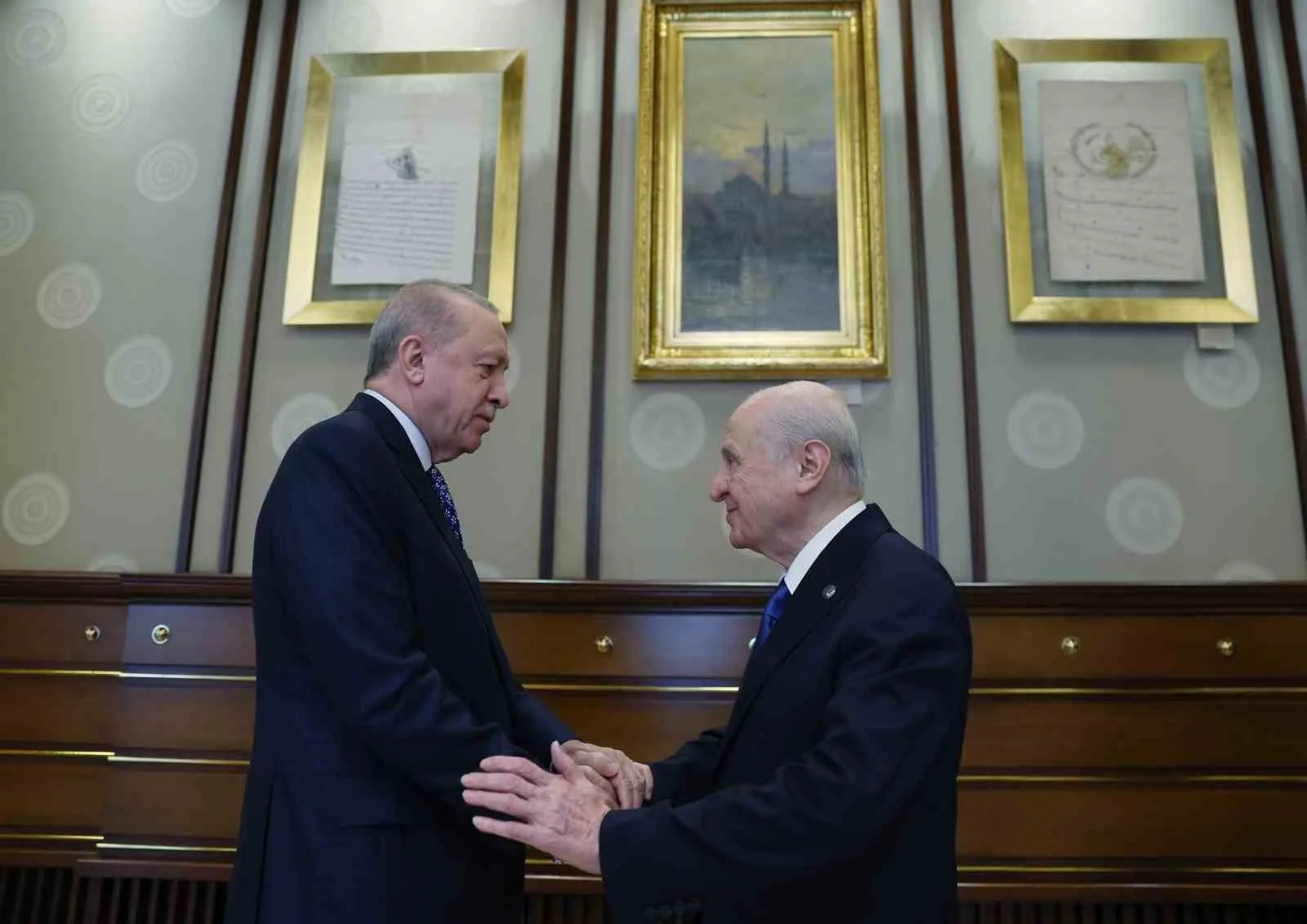CUMHURBAŞKANI RECEP TAYYİP ERDOĞAN, MİLLİYETÇİ HAREKET PARTİSİ GENEL BAŞKANI DEVLET BAHÇELİ'Yİ KABUL ETTİ.