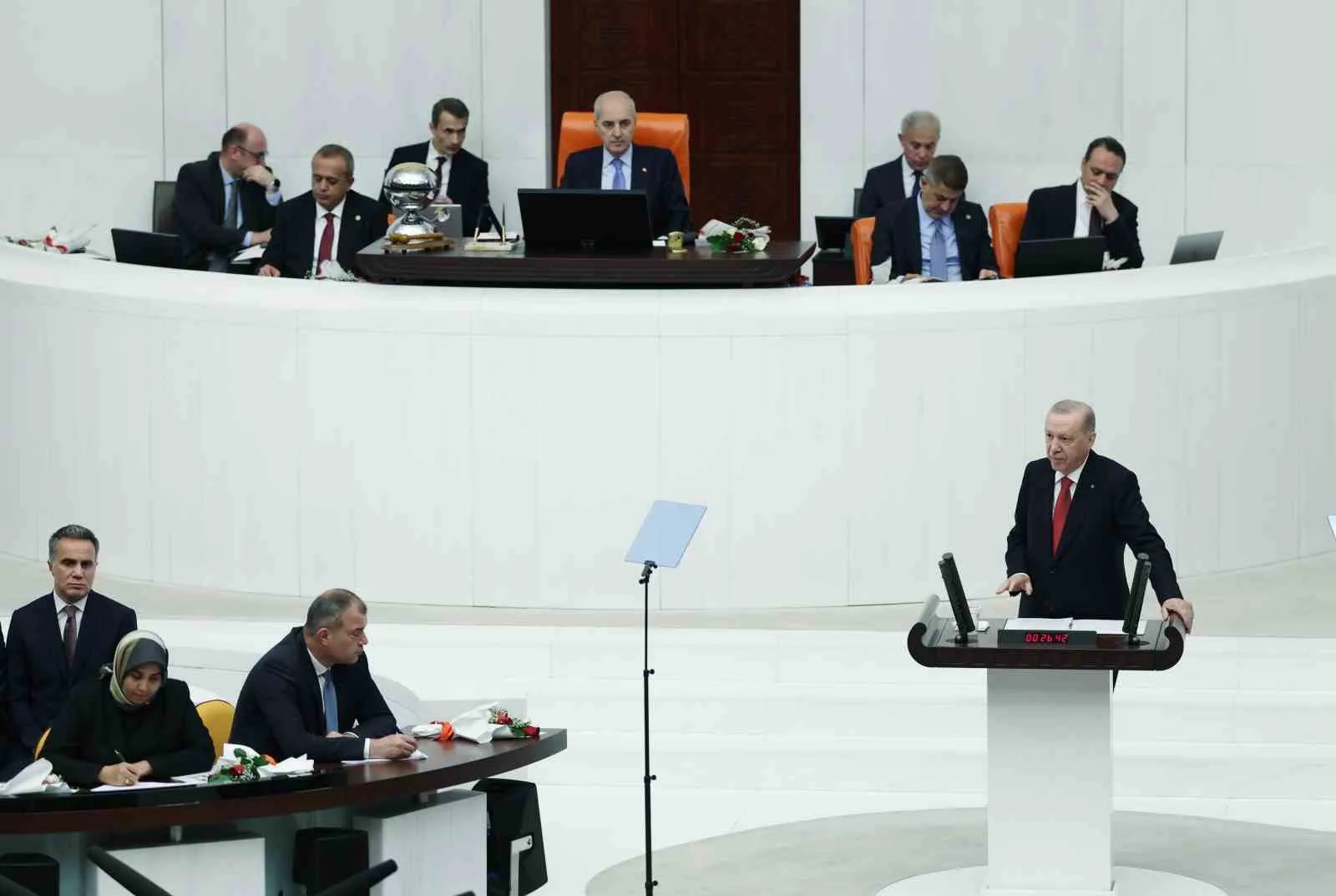 CUMHURBAŞKANI VE AK PARTİ GENEL BAŞKANI RECEP TAYYİP ERDOĞAN, AK PARTİ KONGRE MERKEZİ'NDE AK PARTİ MİLLETVEKİLLERİ İLE YASAMA YILI AÇILIŞ TOPLANTISI'NA KATILDI.
