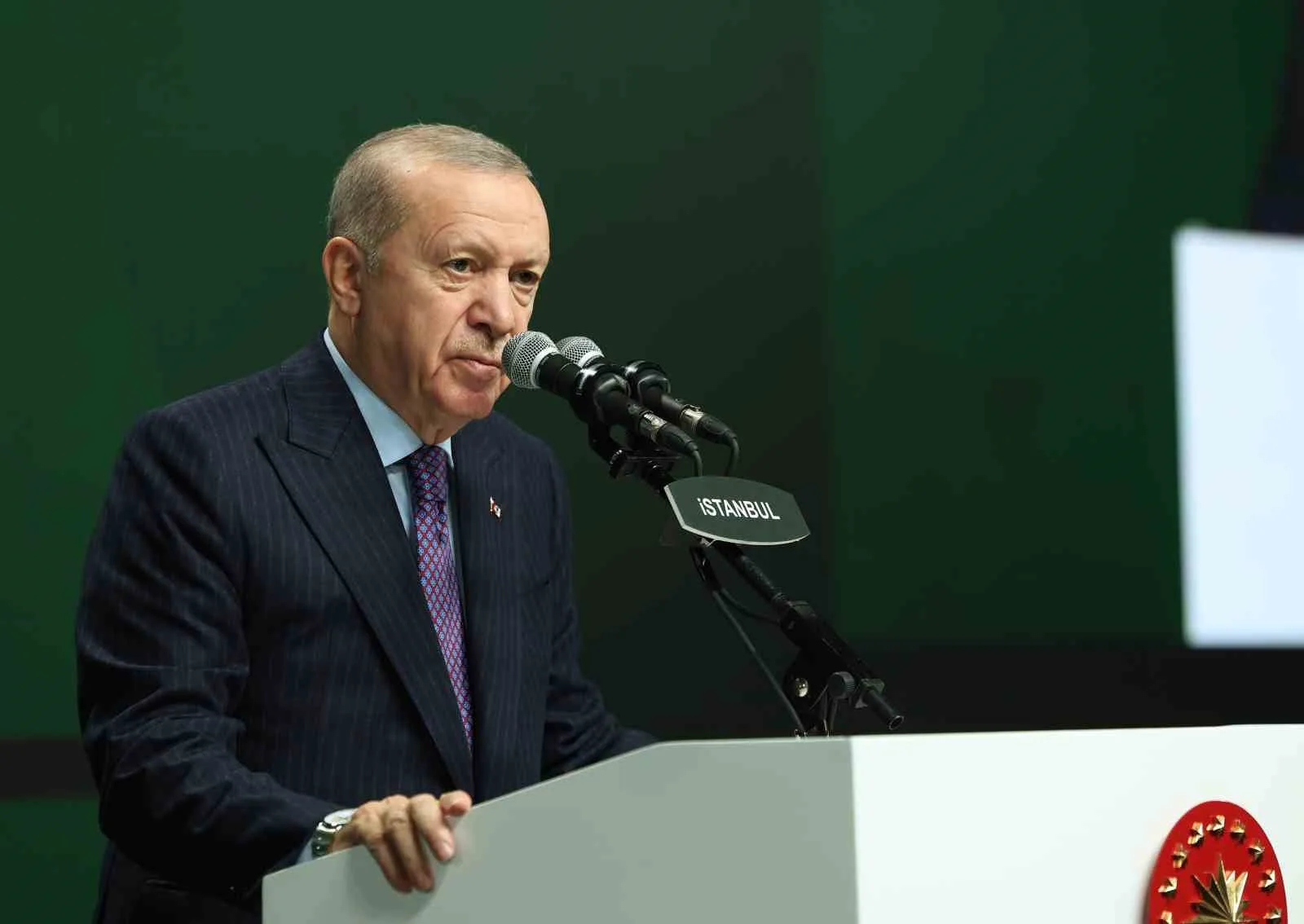 CUMHURBAŞKANI RECEP TAYYİP ERDOĞAN, İSTANBUL ÜNİVERSİTESİ HASTANESİ ÇAPA YERLEŞKESİ TOPLU TEMEL ATMA VE TOPLU AÇILIŞ TÖRENİ'NE KATILDI.