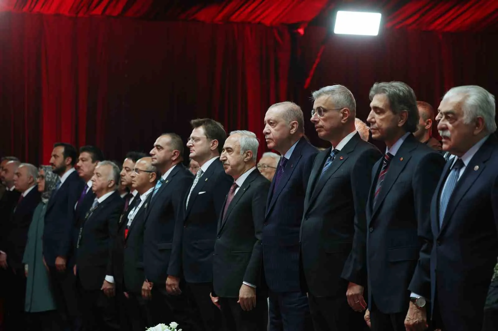 CUMHURBAŞKANI RECEP TAYYİP ERDOĞAN, İSTANBUL ÜNİVERSİTESİ HASTANESİ ÇAPA YERLEŞKESİ TOPLU TEMEL ATMA VE TOPLU AÇILIŞ TÖRENİ'NE KATILDI.