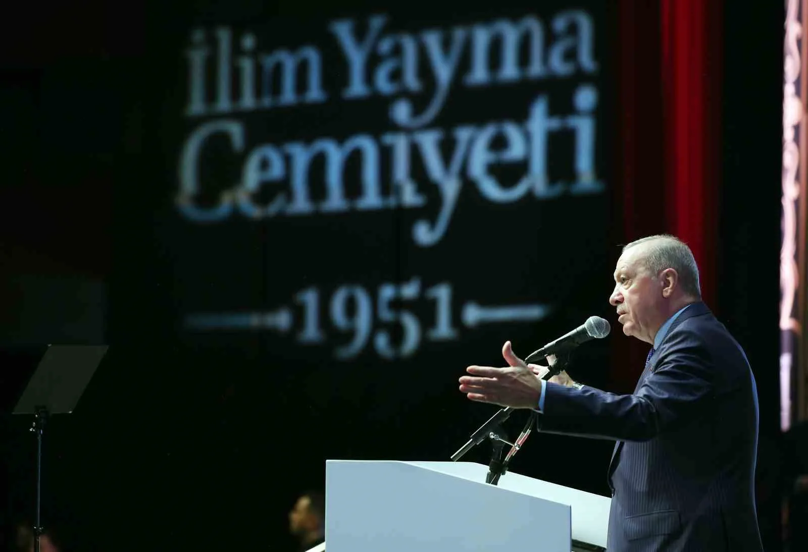 CUMHURBAŞKANI RECEP TAYYİP ERDOĞAN, İSTANBUL KONGRE MERKEZİ'NDE İLİM YAYMA CEMİYETİ 75. YIL BULUŞMASI'NA KATILDI.