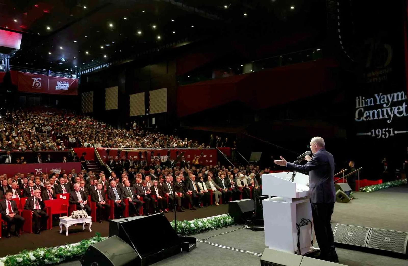 CUMHURBAŞKANI RECEP TAYYİP ERDOĞAN, İSTANBUL KONGRE MERKEZİ'NDE İLİM YAYMA CEMİYETİ 75. YIL BULUŞMASI'NA KATILDI.