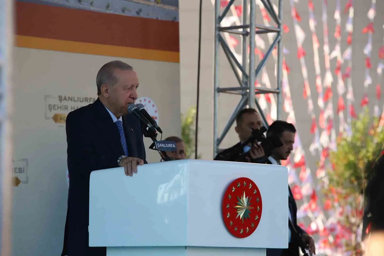 CUMHURBAŞKANI ERDOĞAN: "TERÖRSÜZ TÜRKİYE HEDEFİMİZDE ARAMIZA KİMSE GİREMEYECEK"