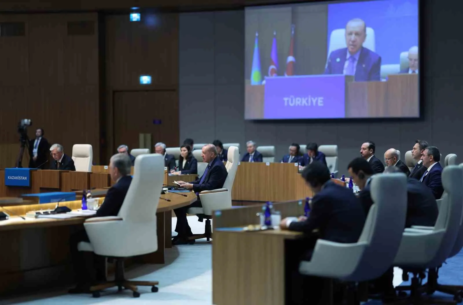 CUMHURBAŞKANI ERDOĞAN, TÜRK DEVLETLERİ TEŞKİLATI 13. ZİRVESİ DEVLET BAŞKANLARI KONSEYİ TOPLANTISI'NA KATILDI.